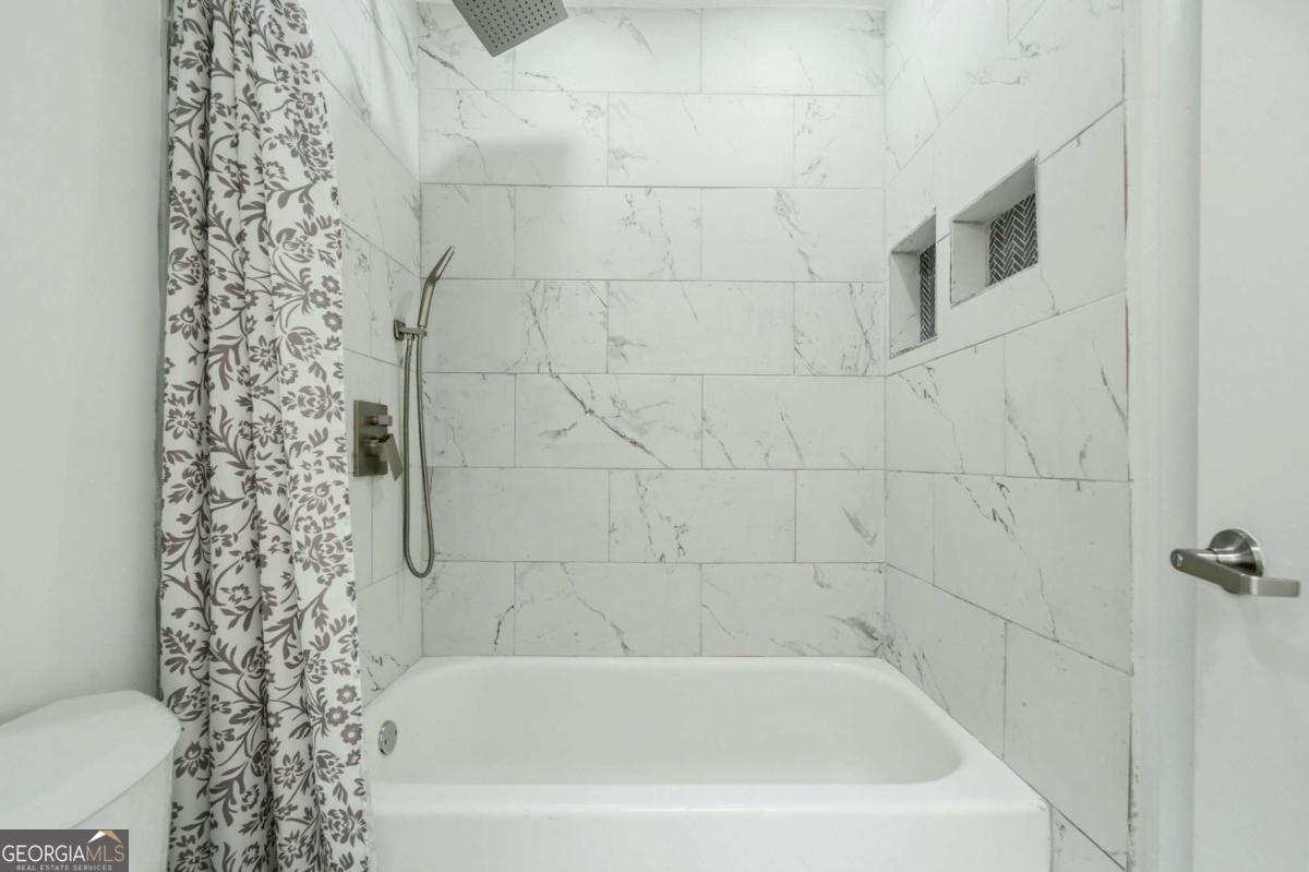 605 Serramonte Drive Property Photo 28