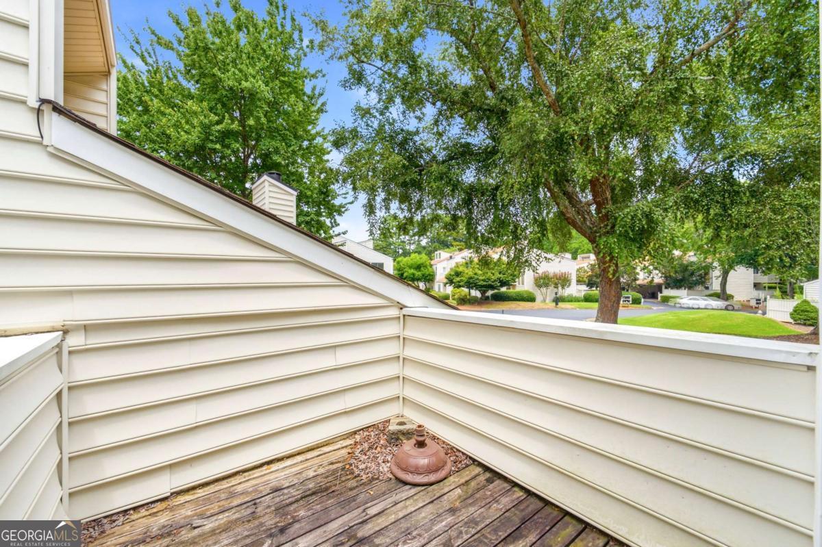 605 Serramonte Drive Property Photo 29
