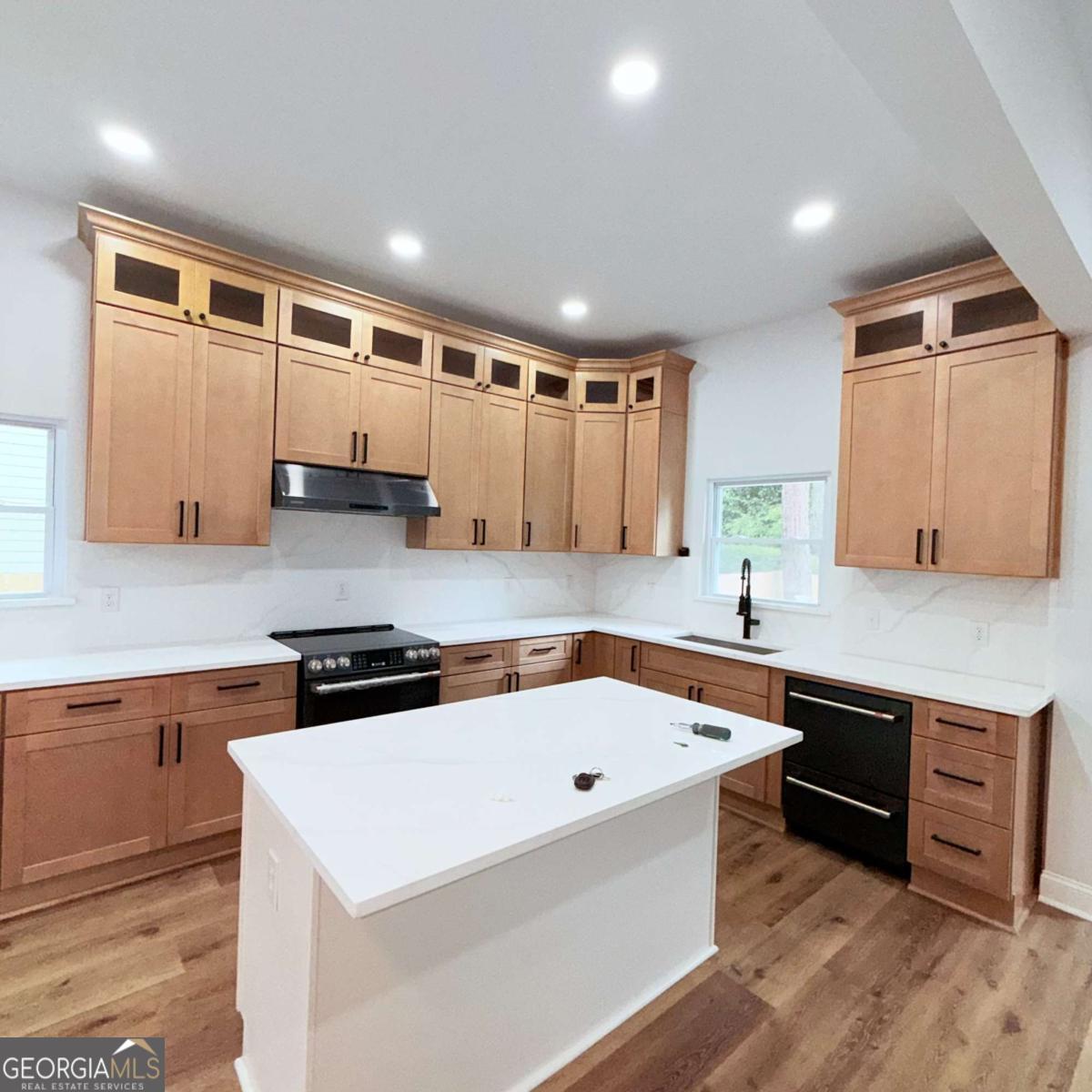 417 W Howard Avenue Property Photo 13