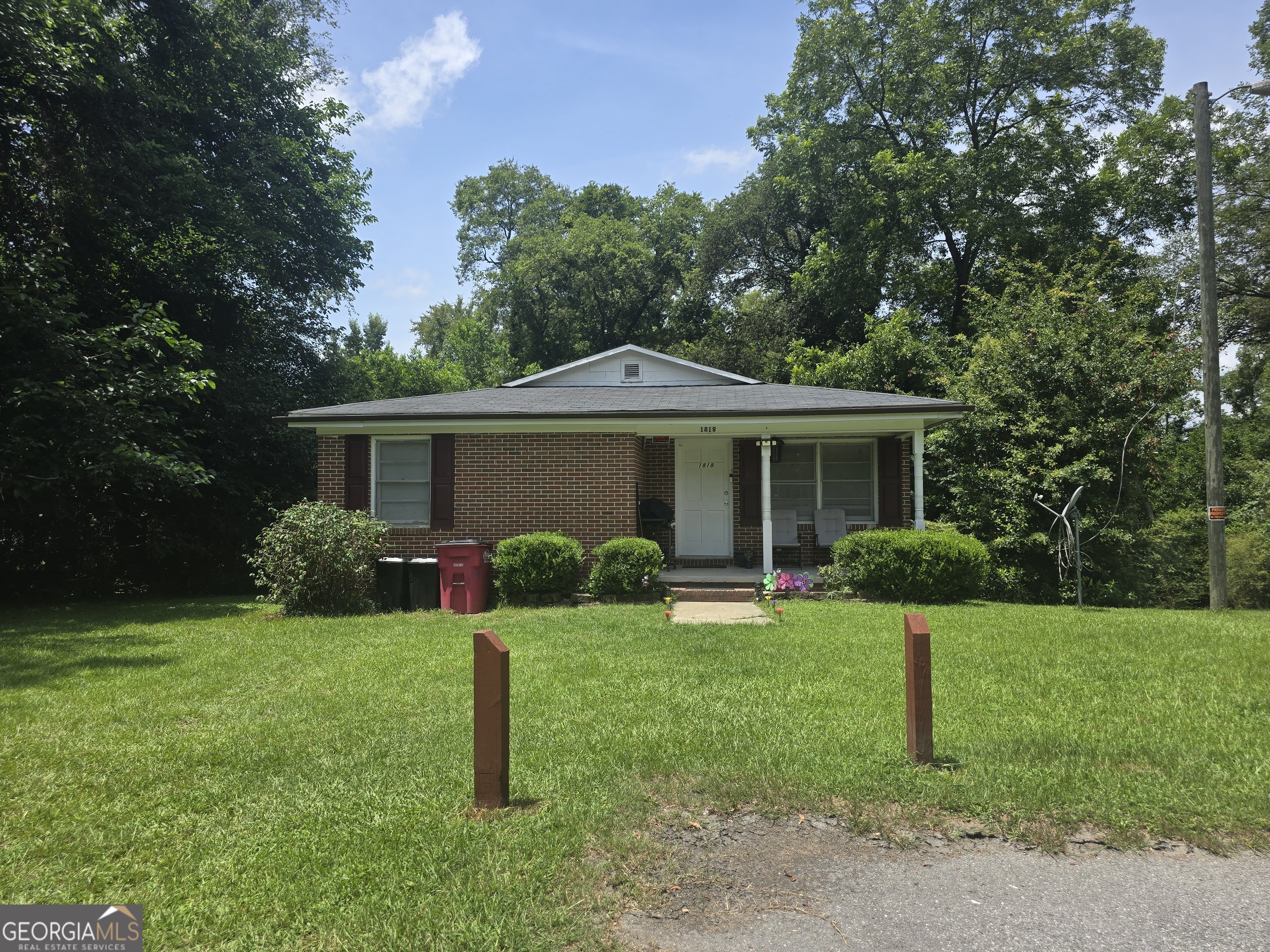 1818 Kinder Kare Drive Property Photo 3