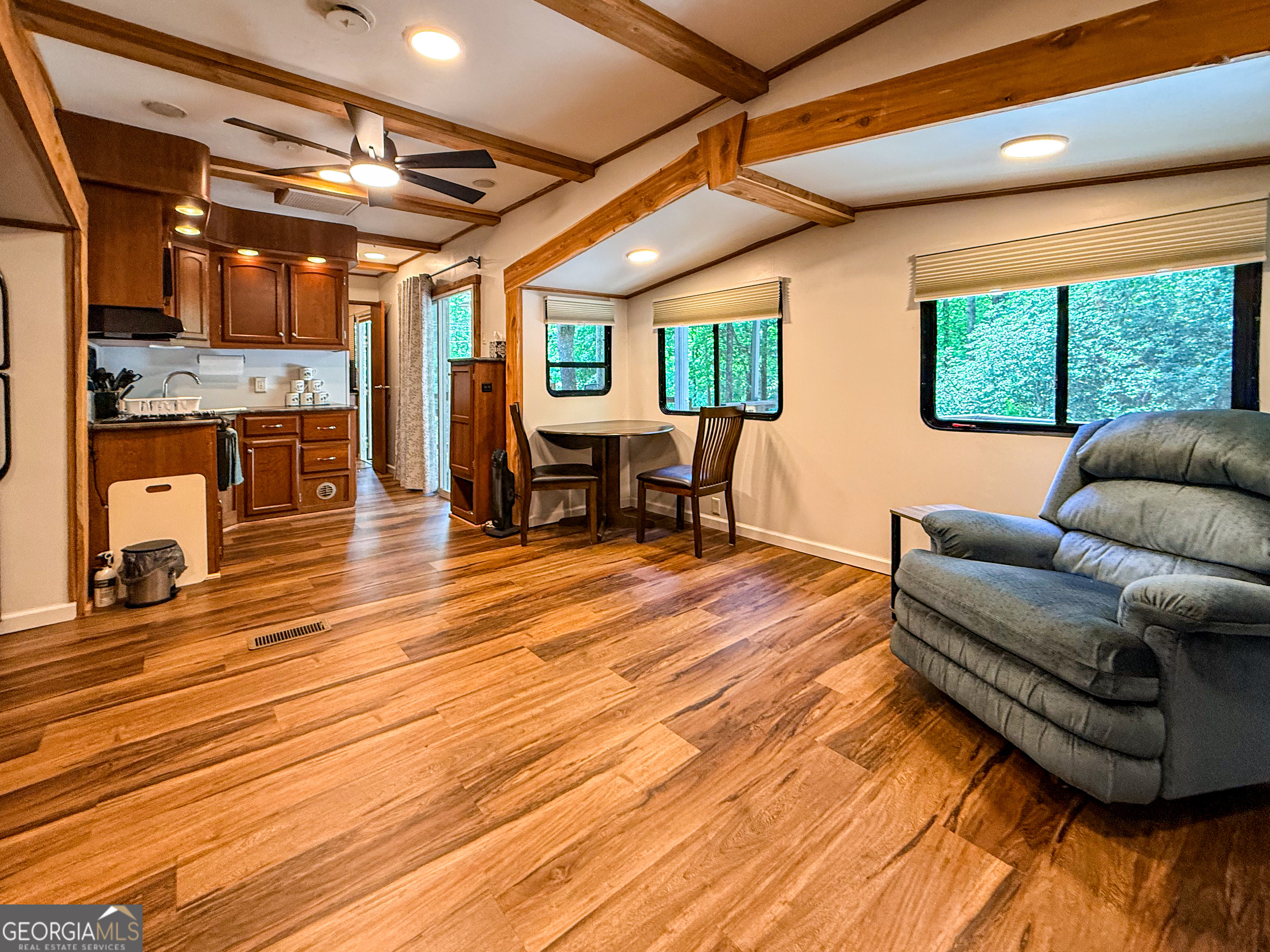 22 Nob Hill Ridge Property Photo 14