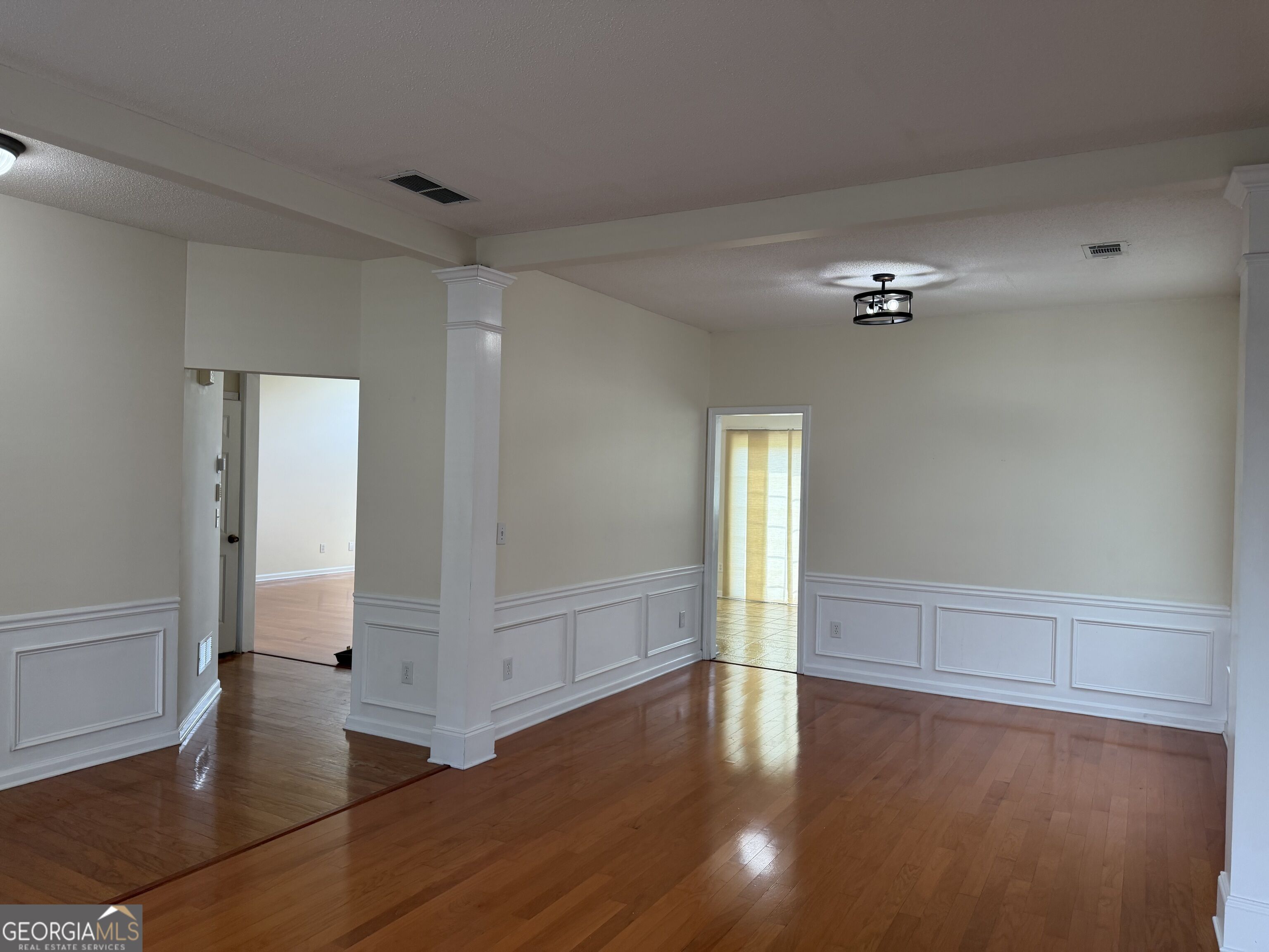 8910 Ruel Lane Property Photo 11