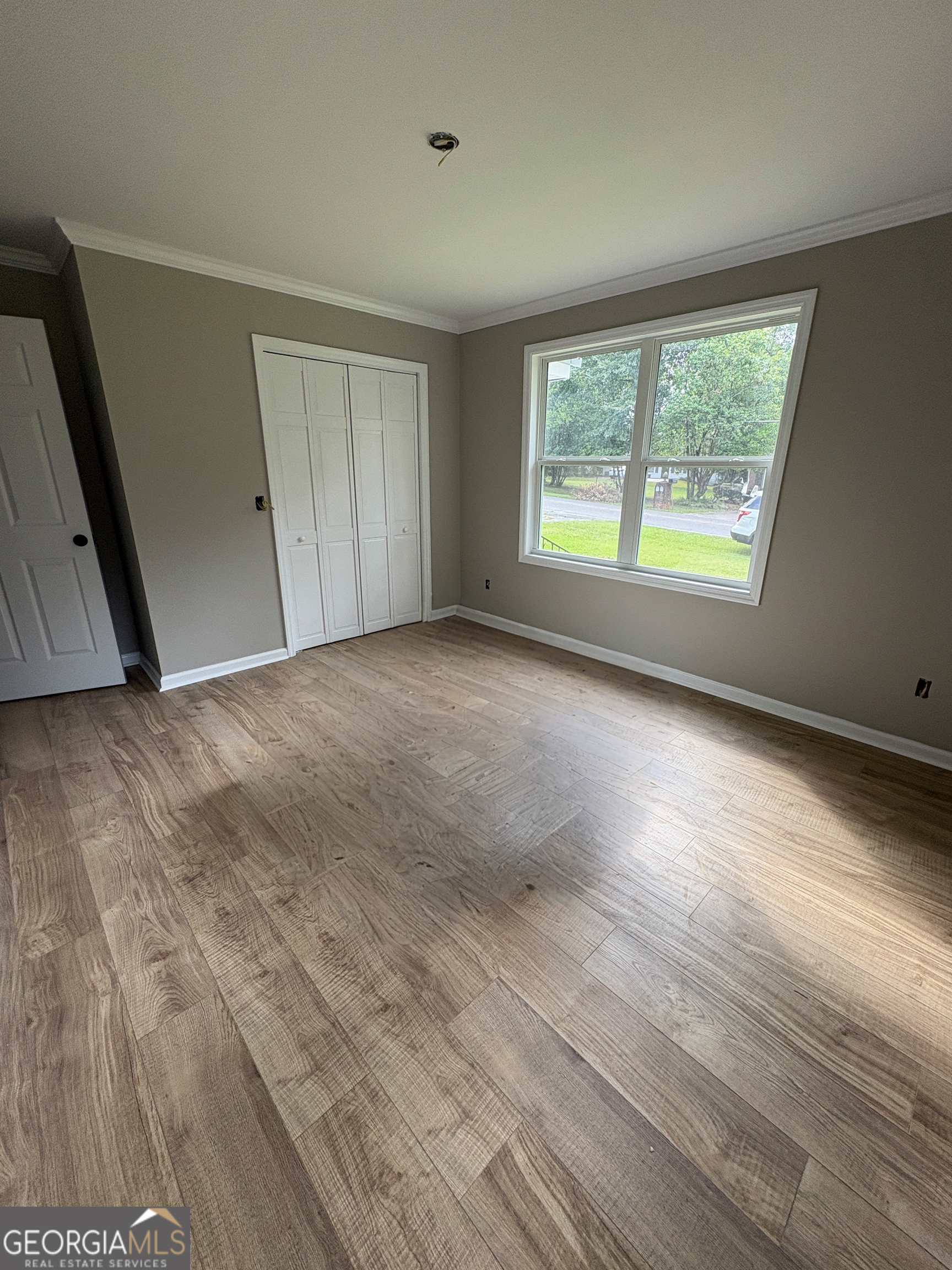 320 6th Avenue Property Photo 5