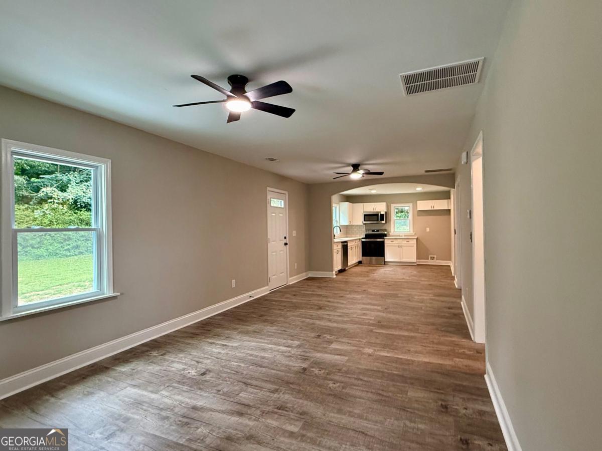 522 Spring Street Property Photo 5