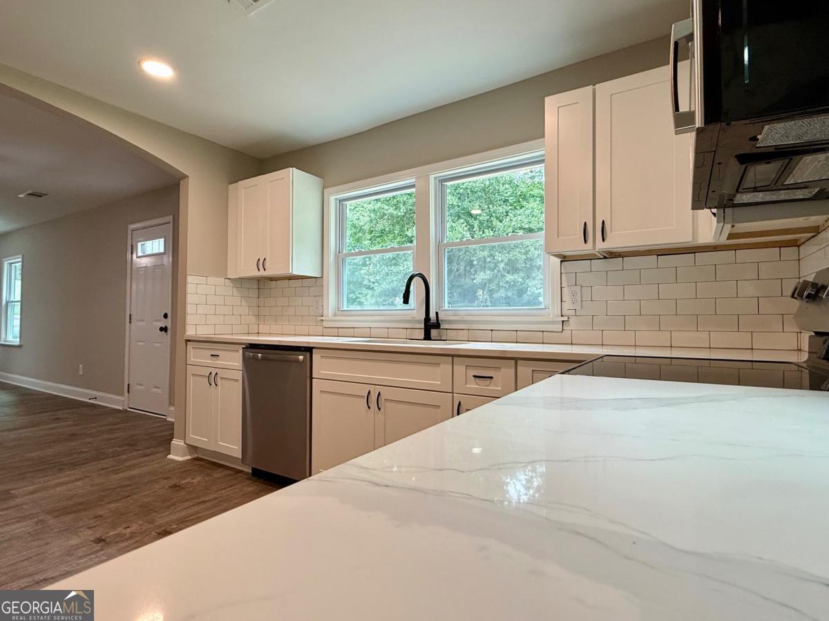 522 Spring Street Property Photo 12