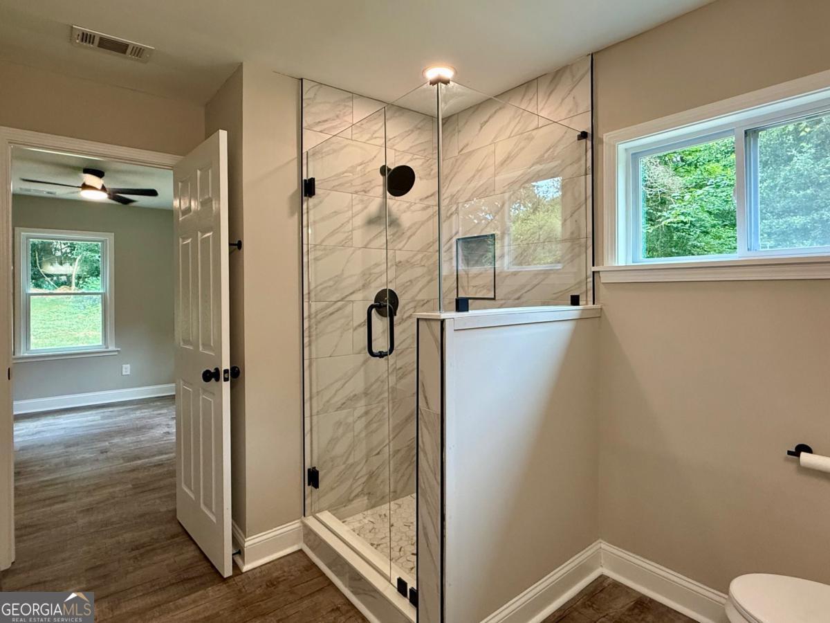 522 Spring Street Property Photo 18
