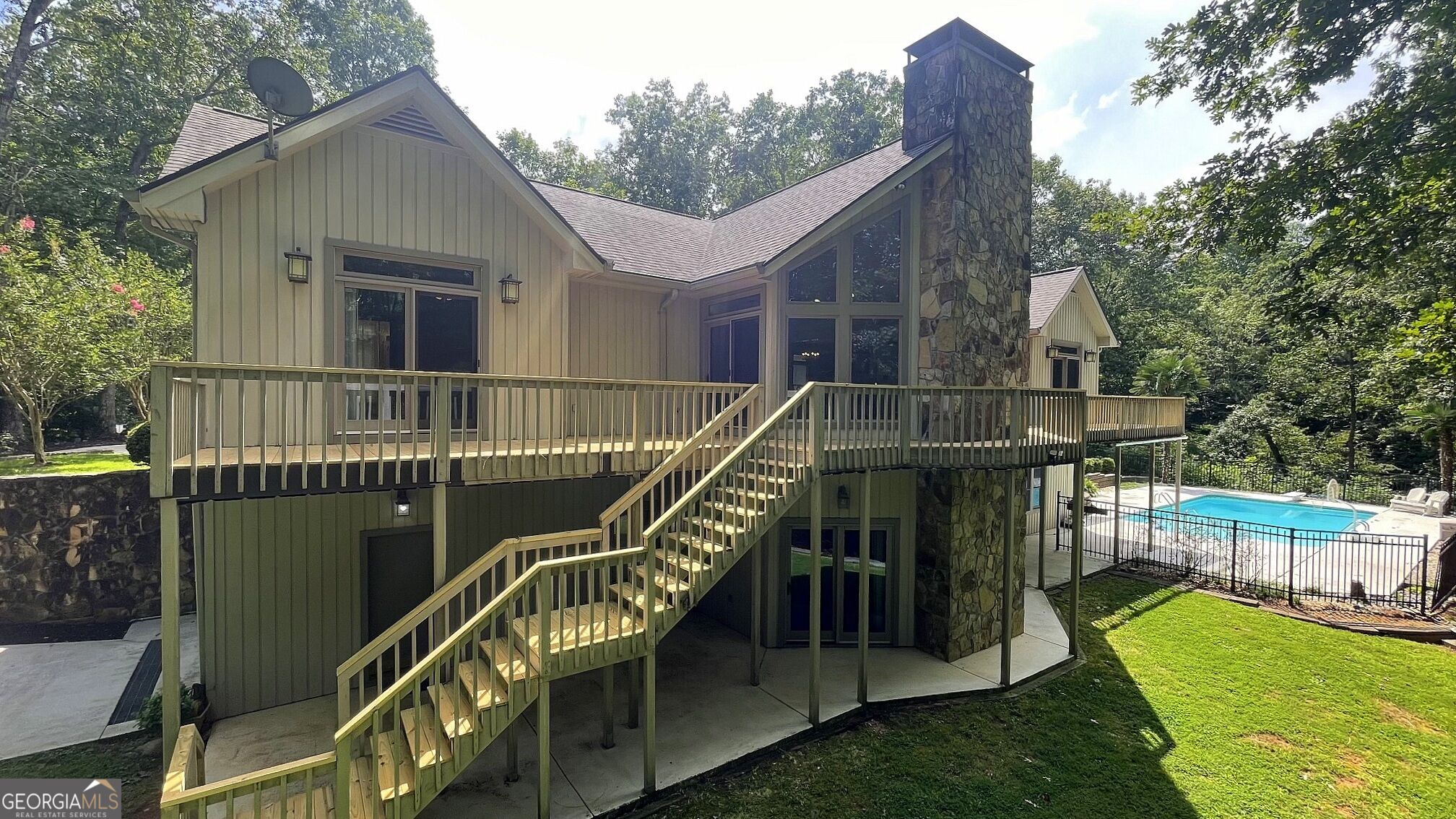 156 Thundering Waters Drive Property Photo 34