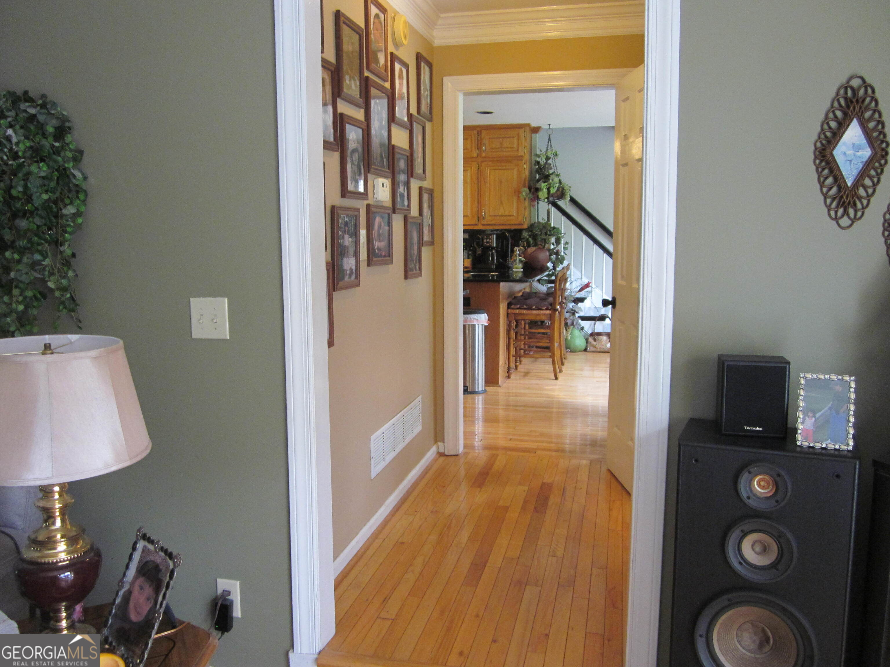 2150 Overland Way Property Photo 10
