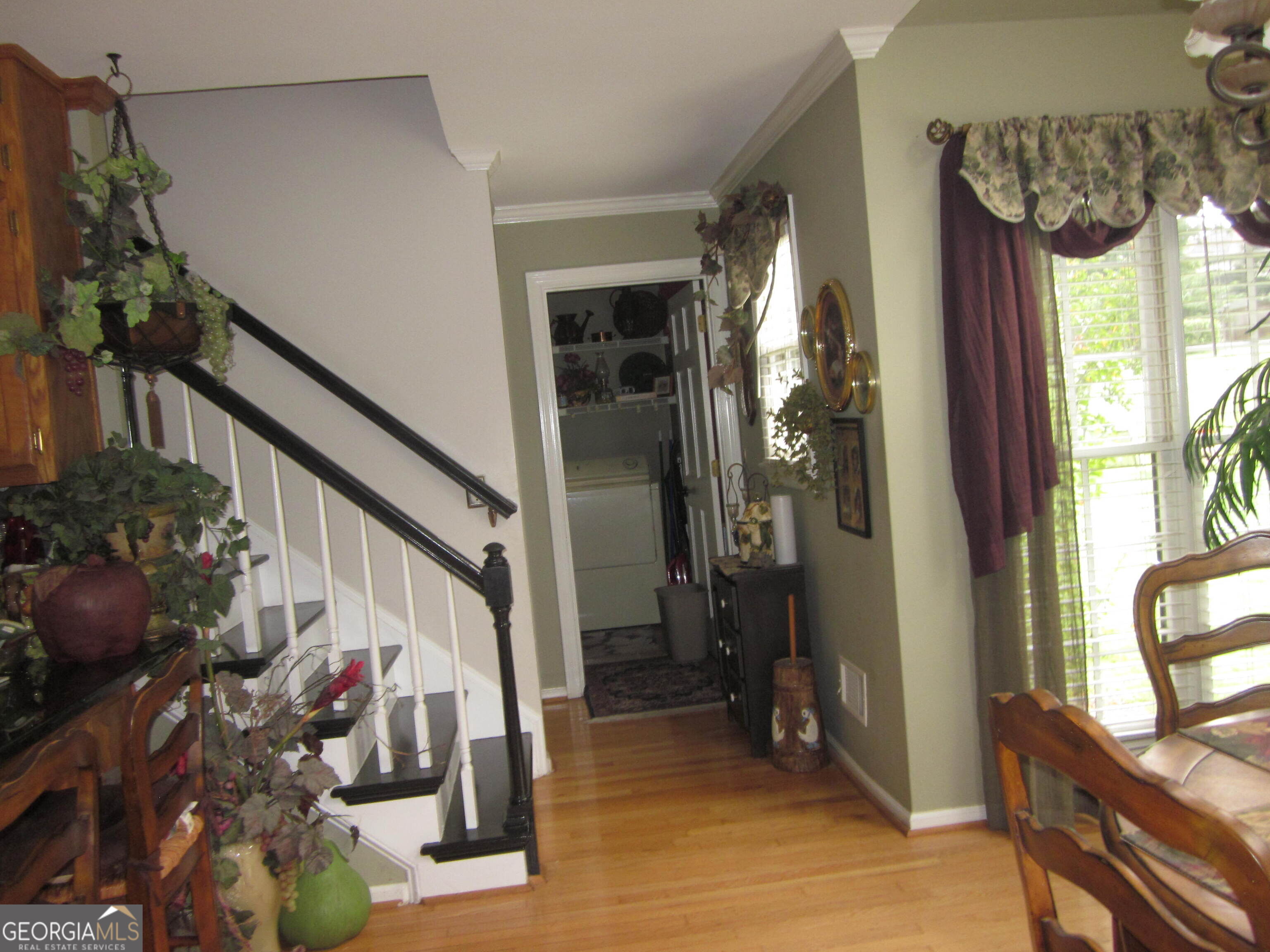 2150 Overland Way Property Photo 12