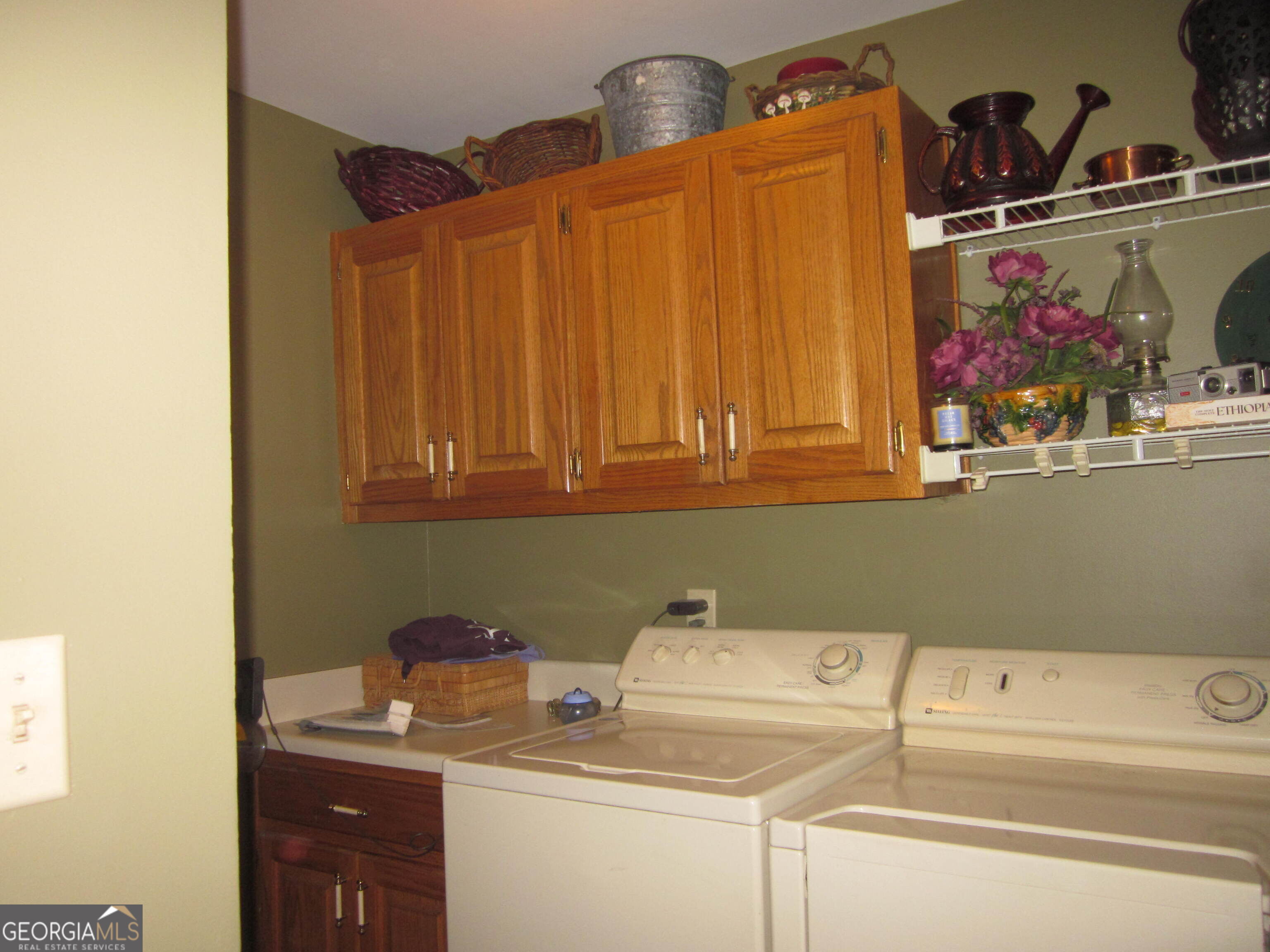 2150 Overland Way Property Photo 13
