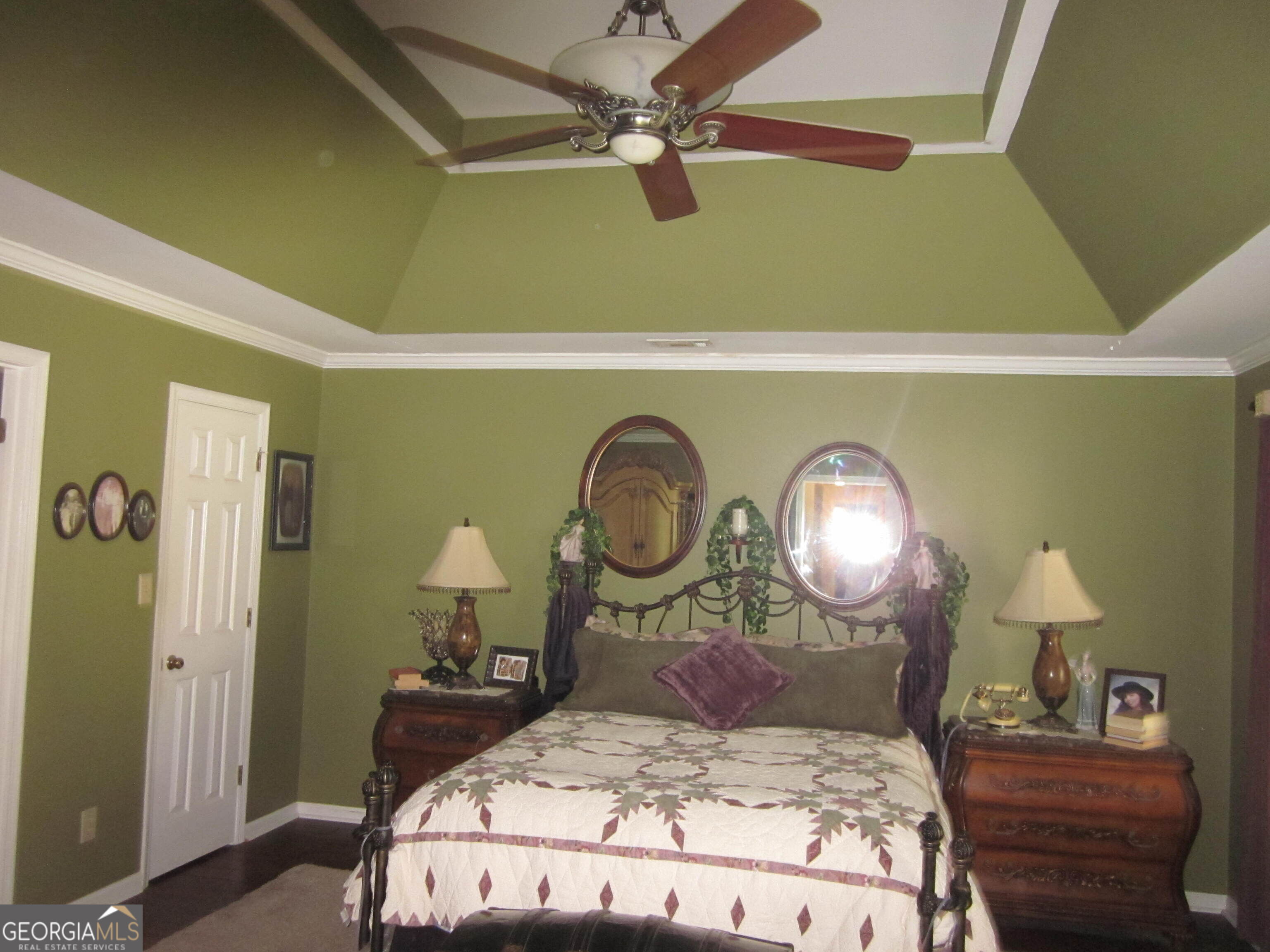 2150 Overland Way Property Photo 14