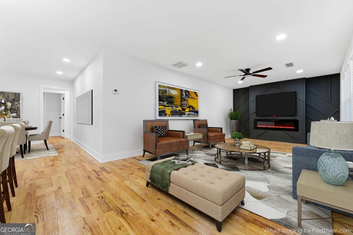 921 Hall Street Property Photo 4