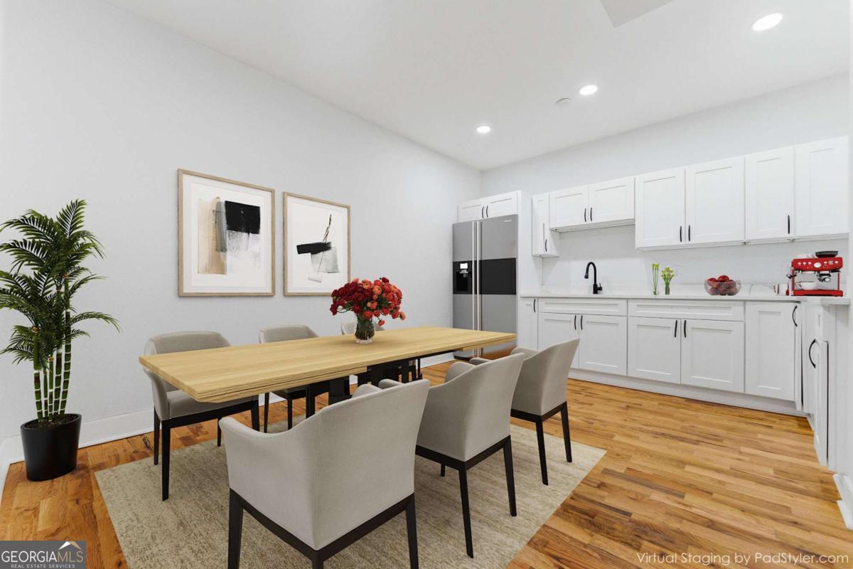 921 Hall Street Property Photo 15