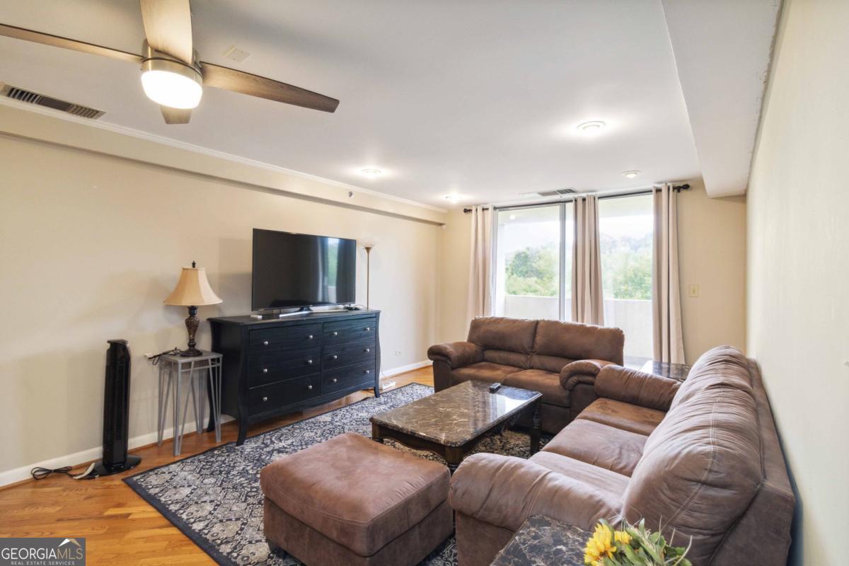 1501 Clairmont Road # 822 Property Photo 11