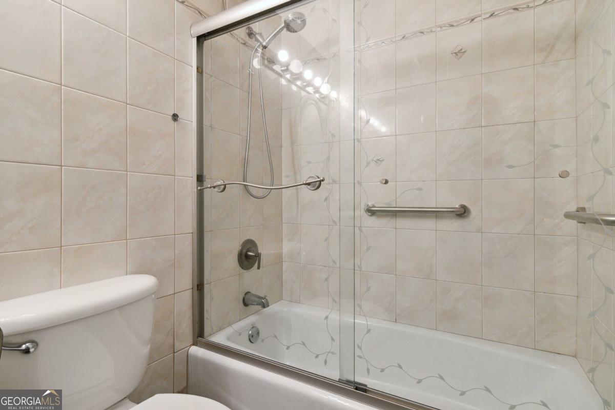 1501 Clairmont Road # 822 Property Photo 16