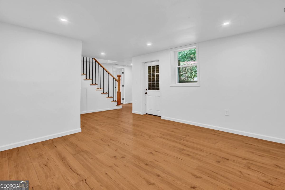 1397 Downs Drive Property Photo 30