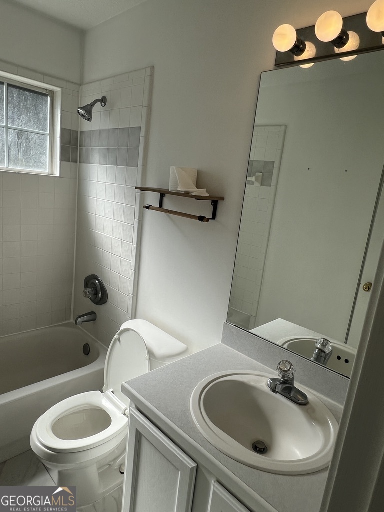 308 Maggie Way Property Photo 13
