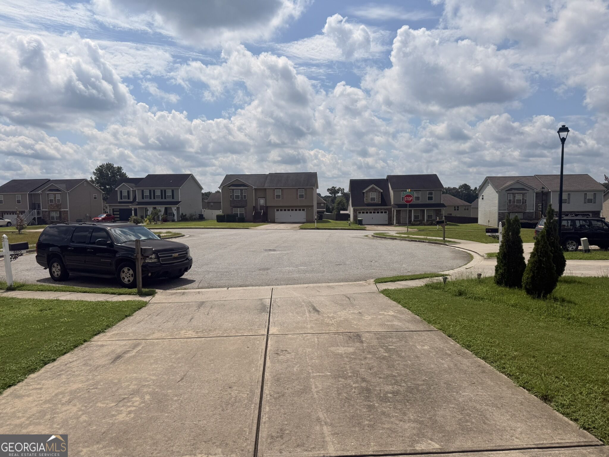 6869 Lockley Court Property Photo 3