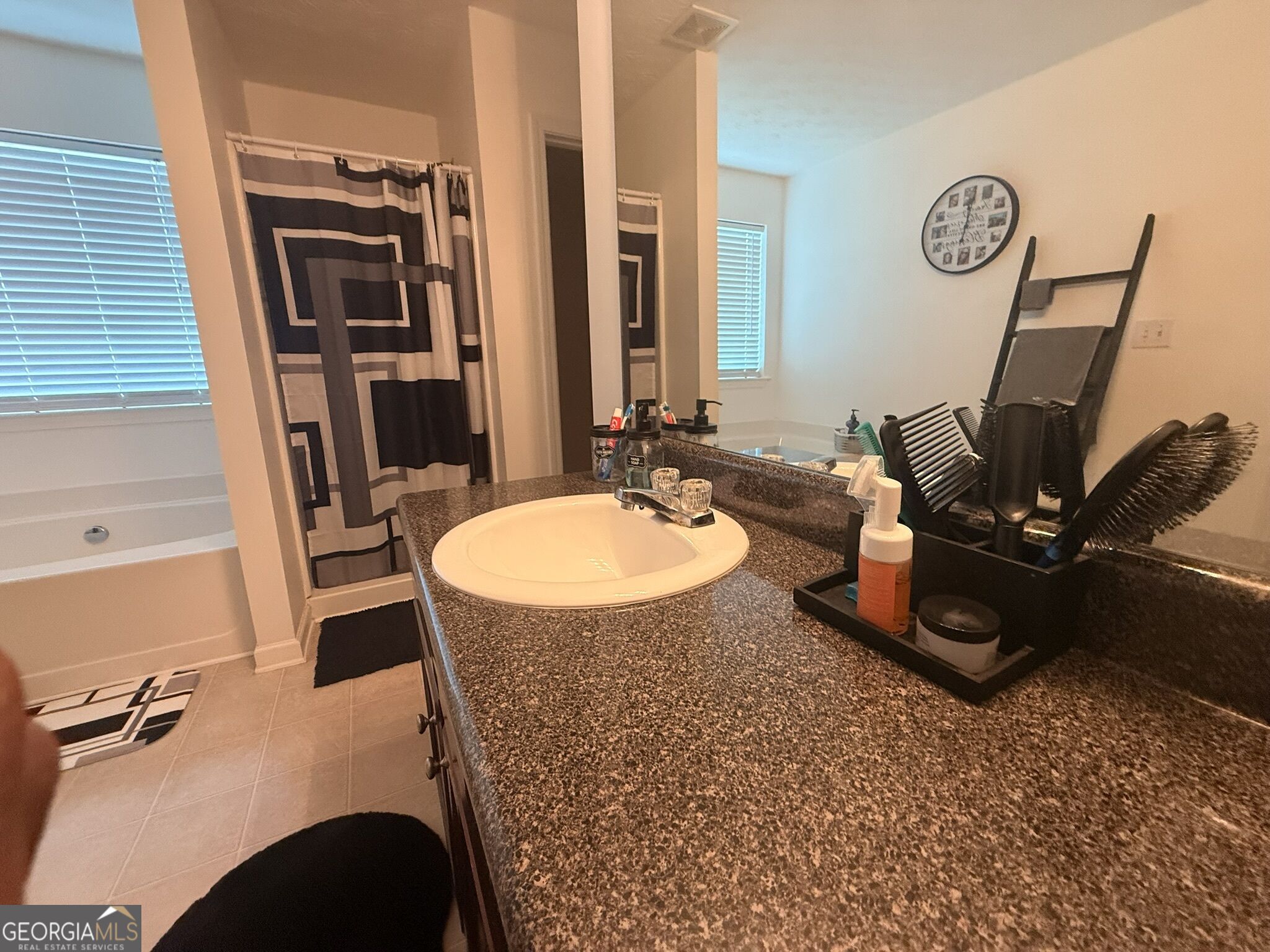 6869 Lockley Court Property Photo 18