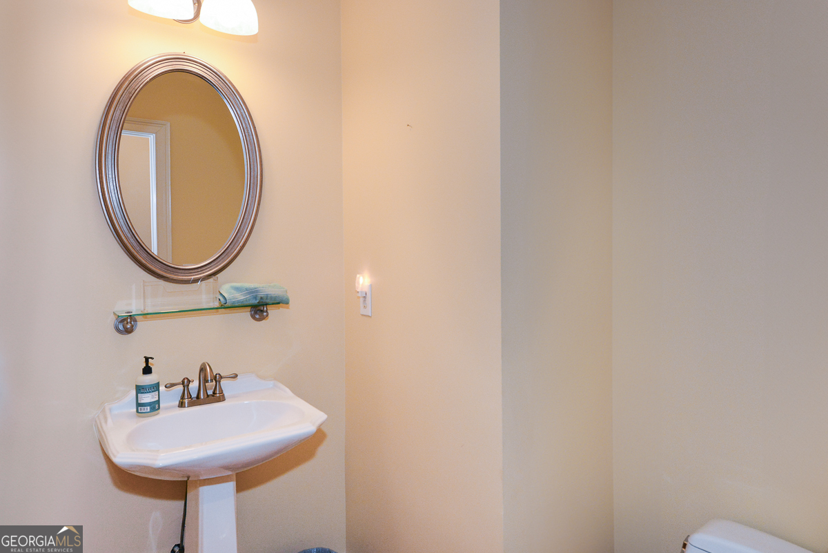 4299 Windham Court Property Photo 18