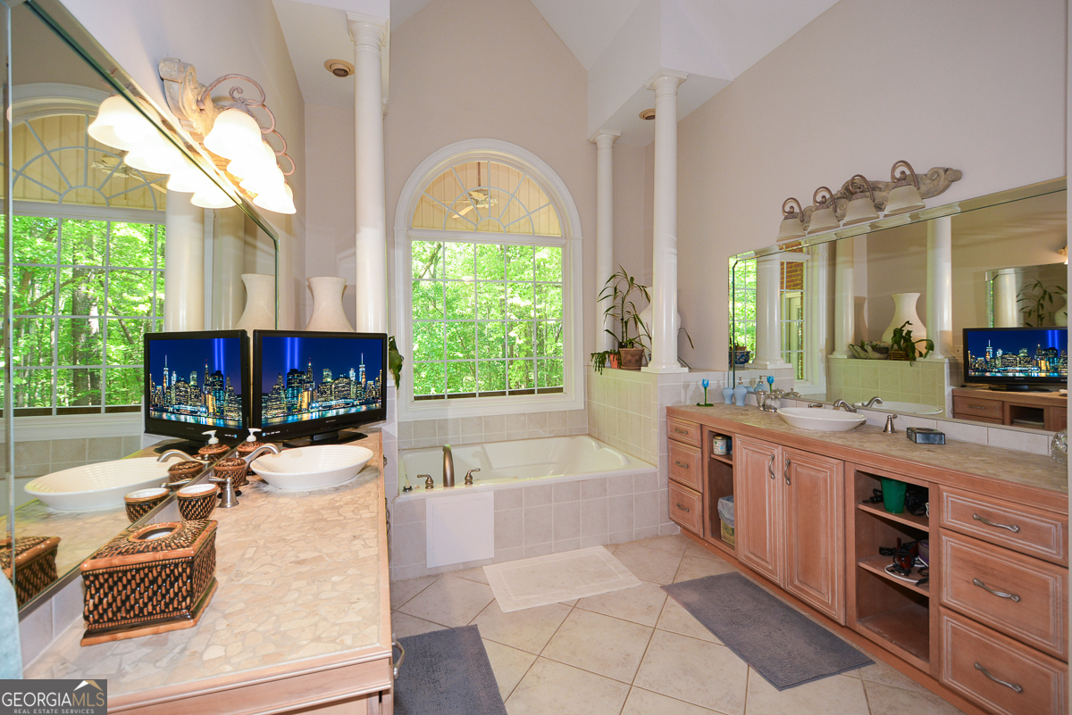 4299 Windham Court Property Photo 40