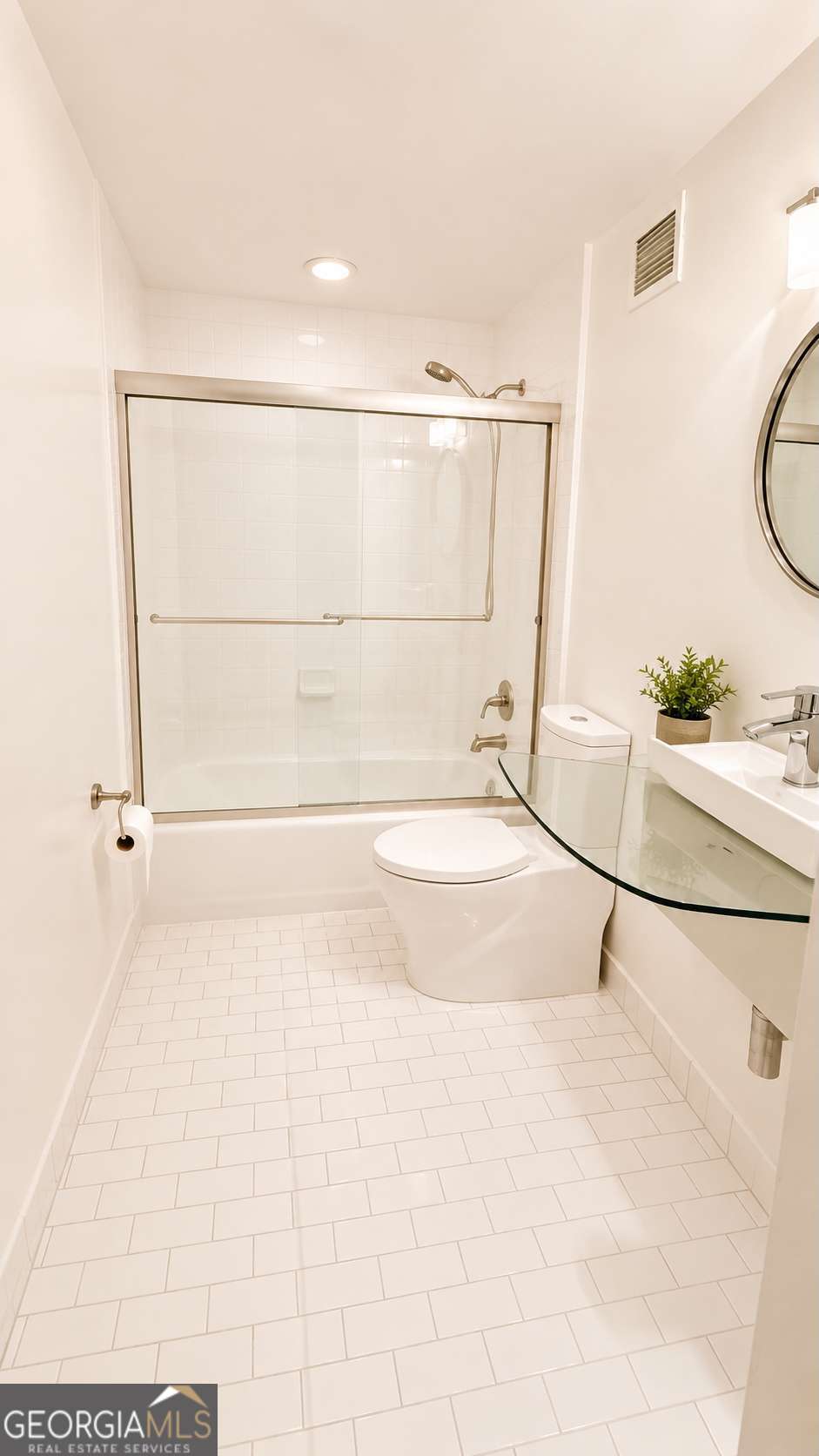 2479 Peachtree Road Ne # 305 Property Photo 9