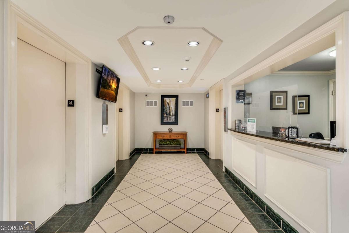 2479 Peachtree Road Ne # 305 Property Photo 14