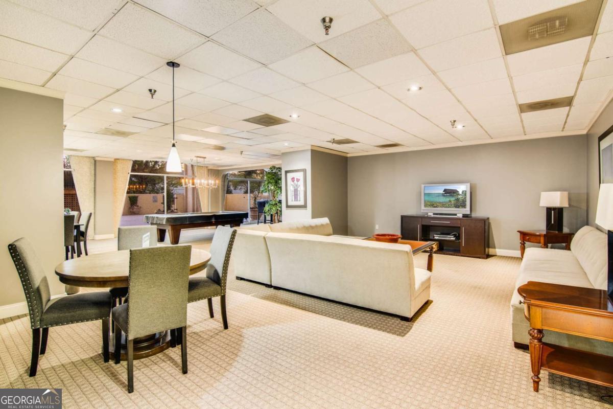 2479 Peachtree Road Ne # 305 Property Photo 15