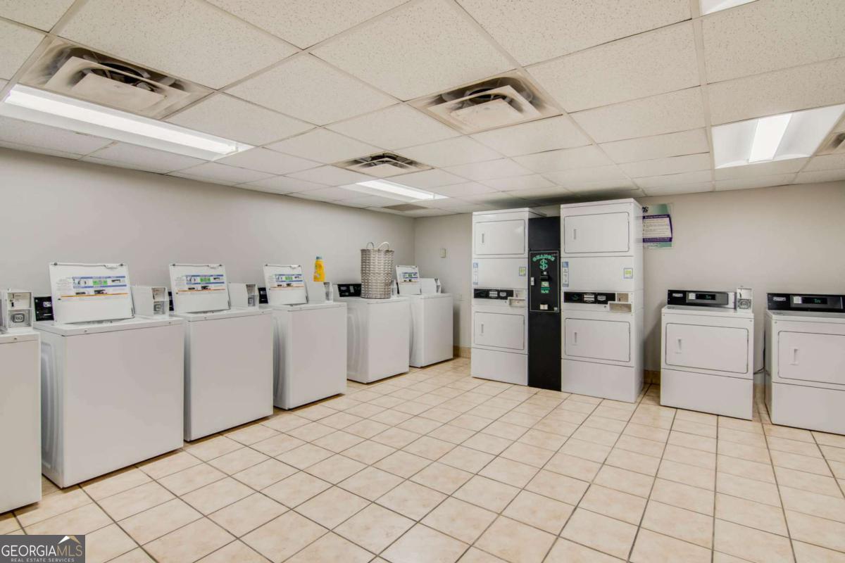 2479 Peachtree Road Ne # 305 Property Photo 17