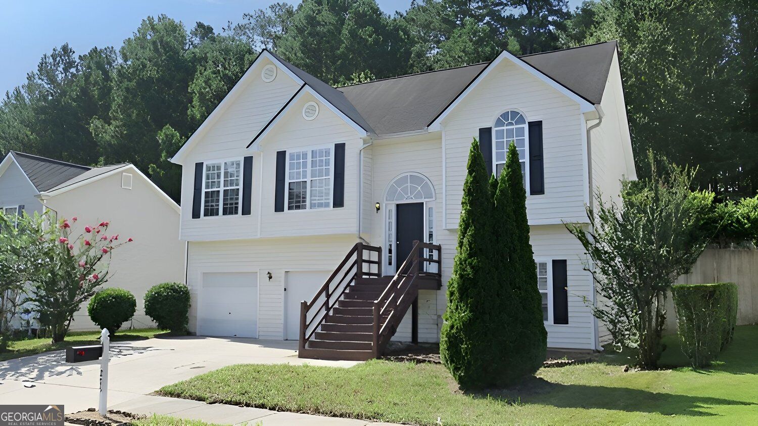 205 Buffington Drive Property Photo 4