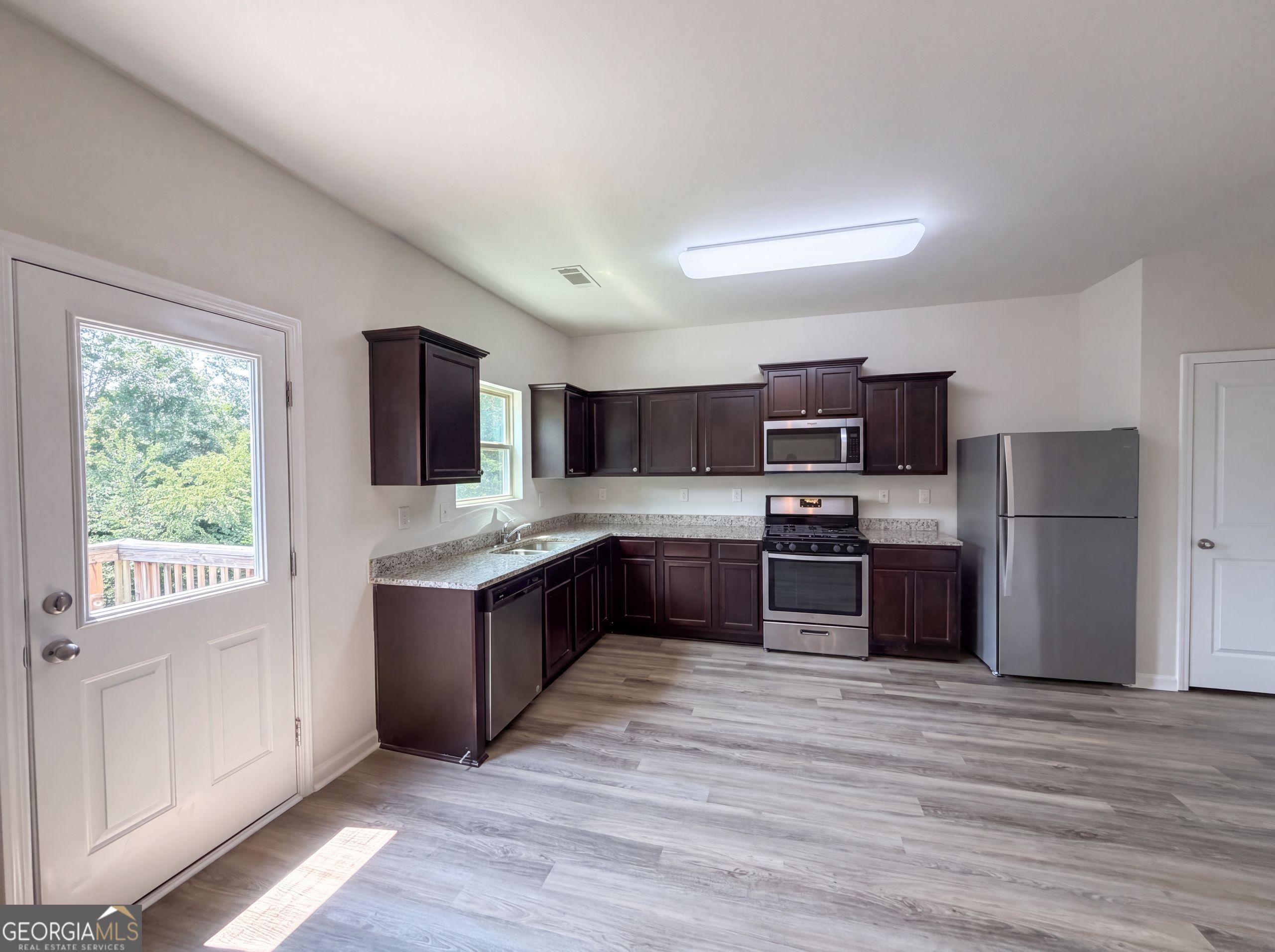 836 Castilla Way Property Photo 2