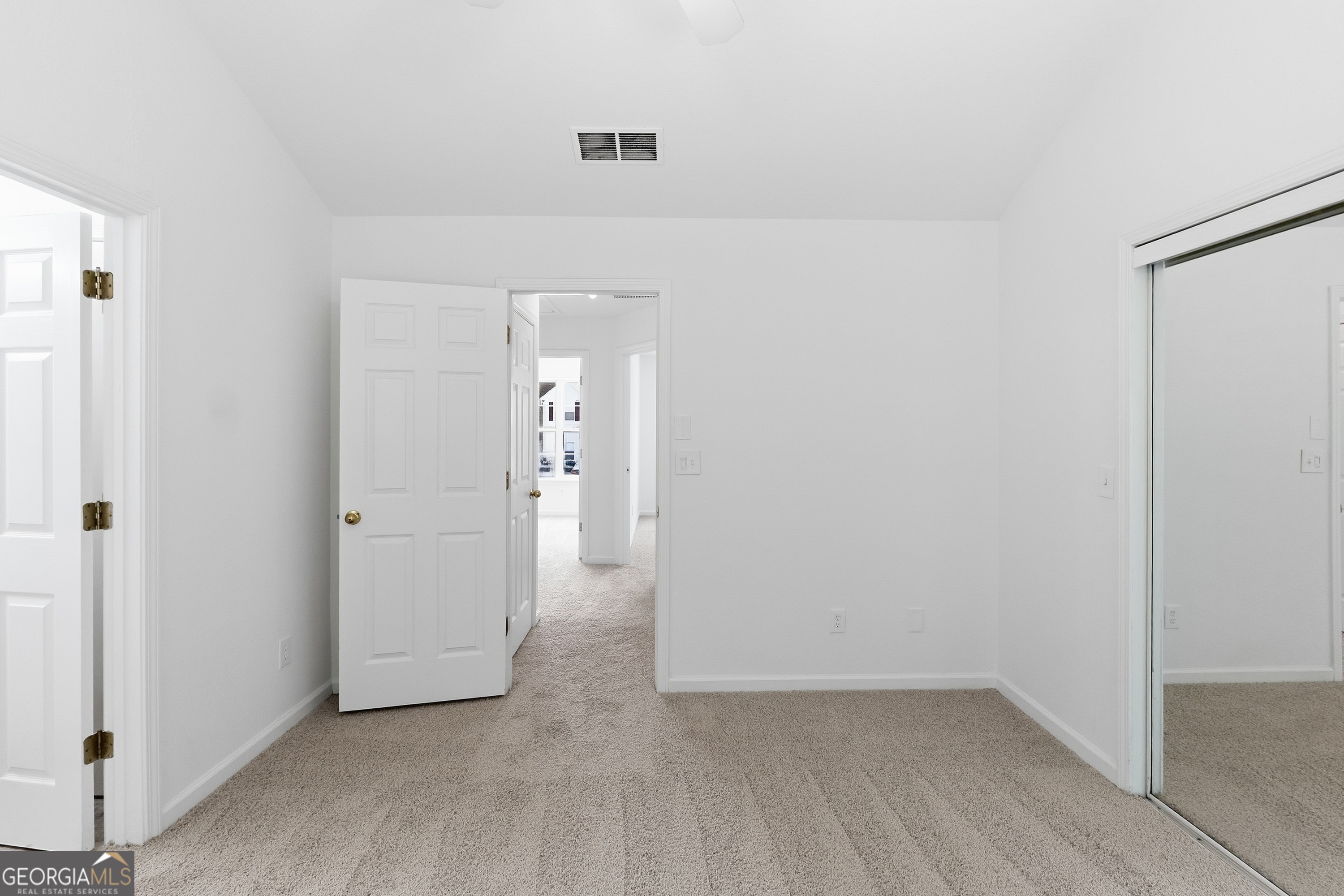 7062 Brookview Creek Property Photo 4