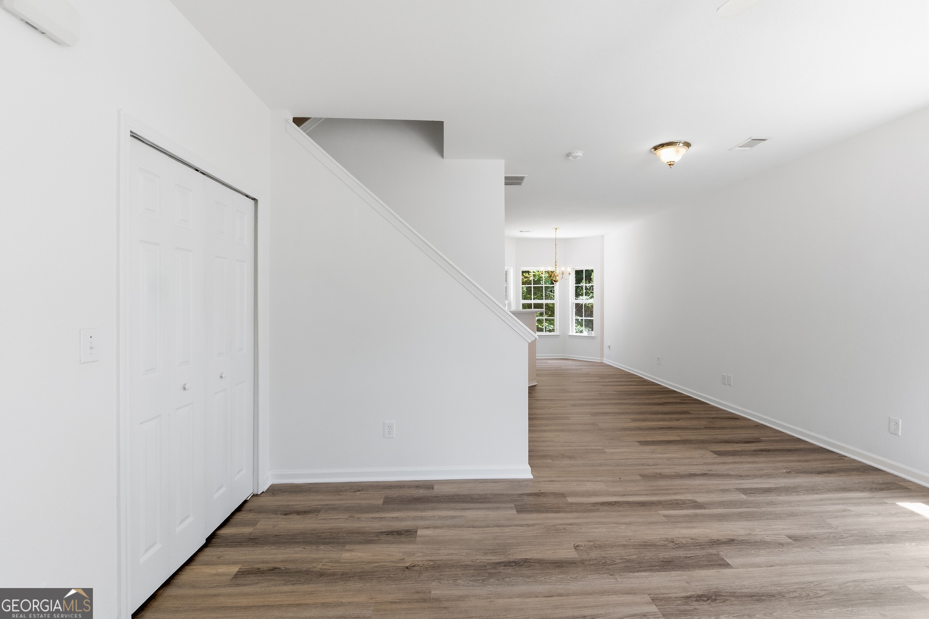 7062 Brookview Creek Property Photo 8
