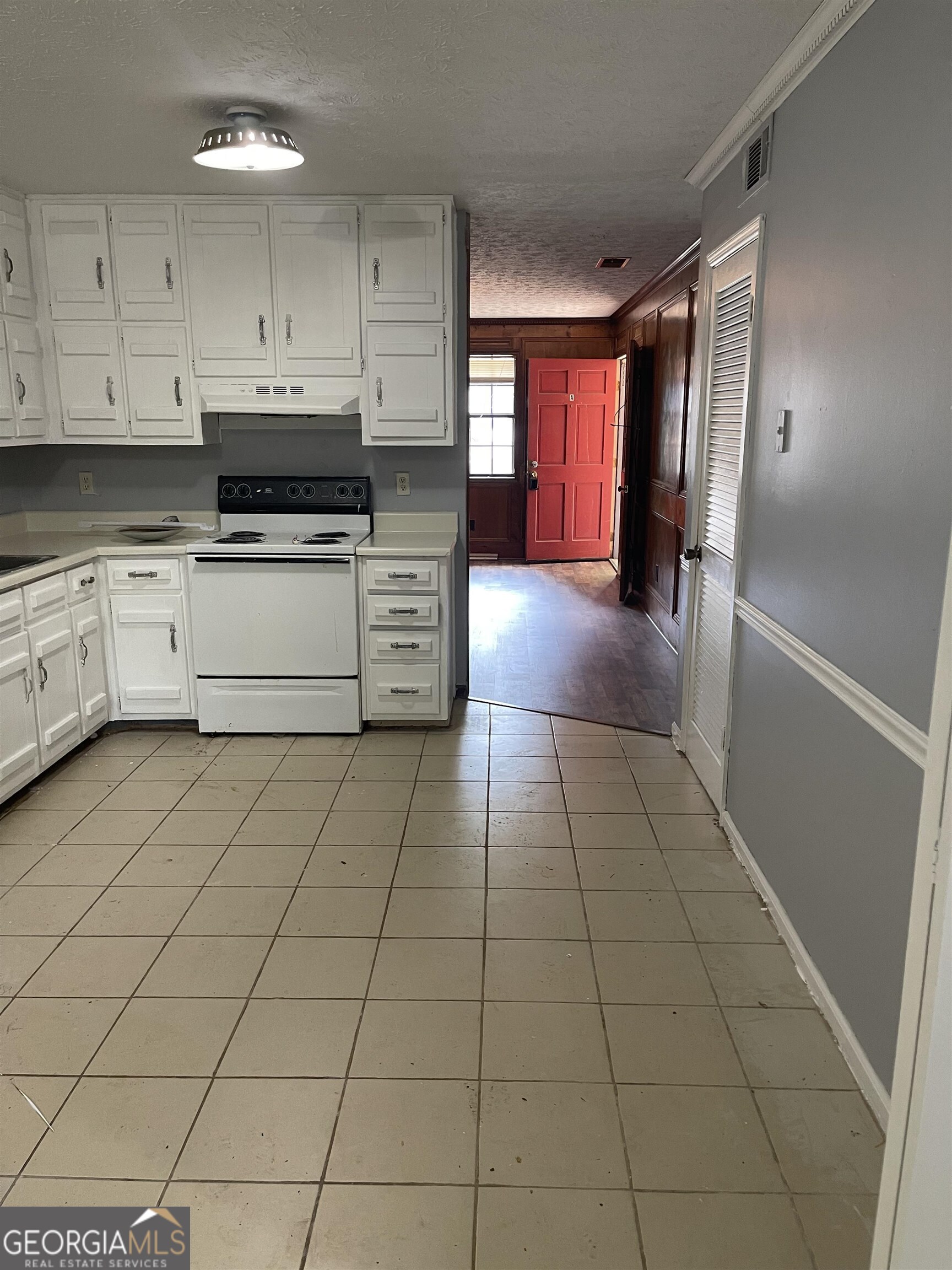 150 Hunters Lane # A Property Photo 11