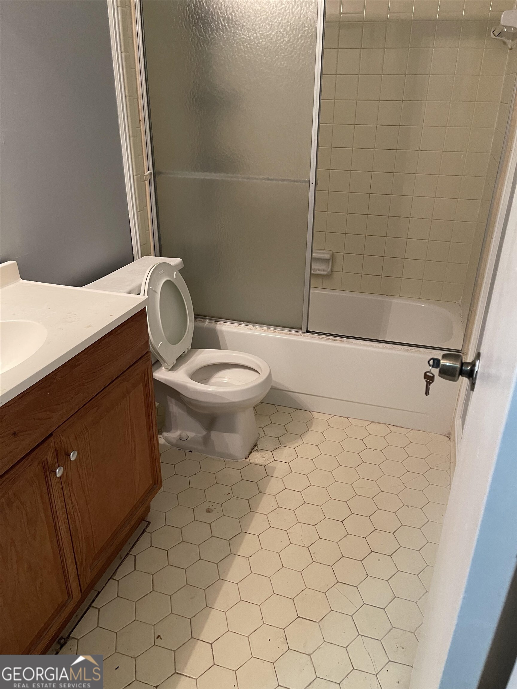 150 Hunters Lane # A Property Photo 16