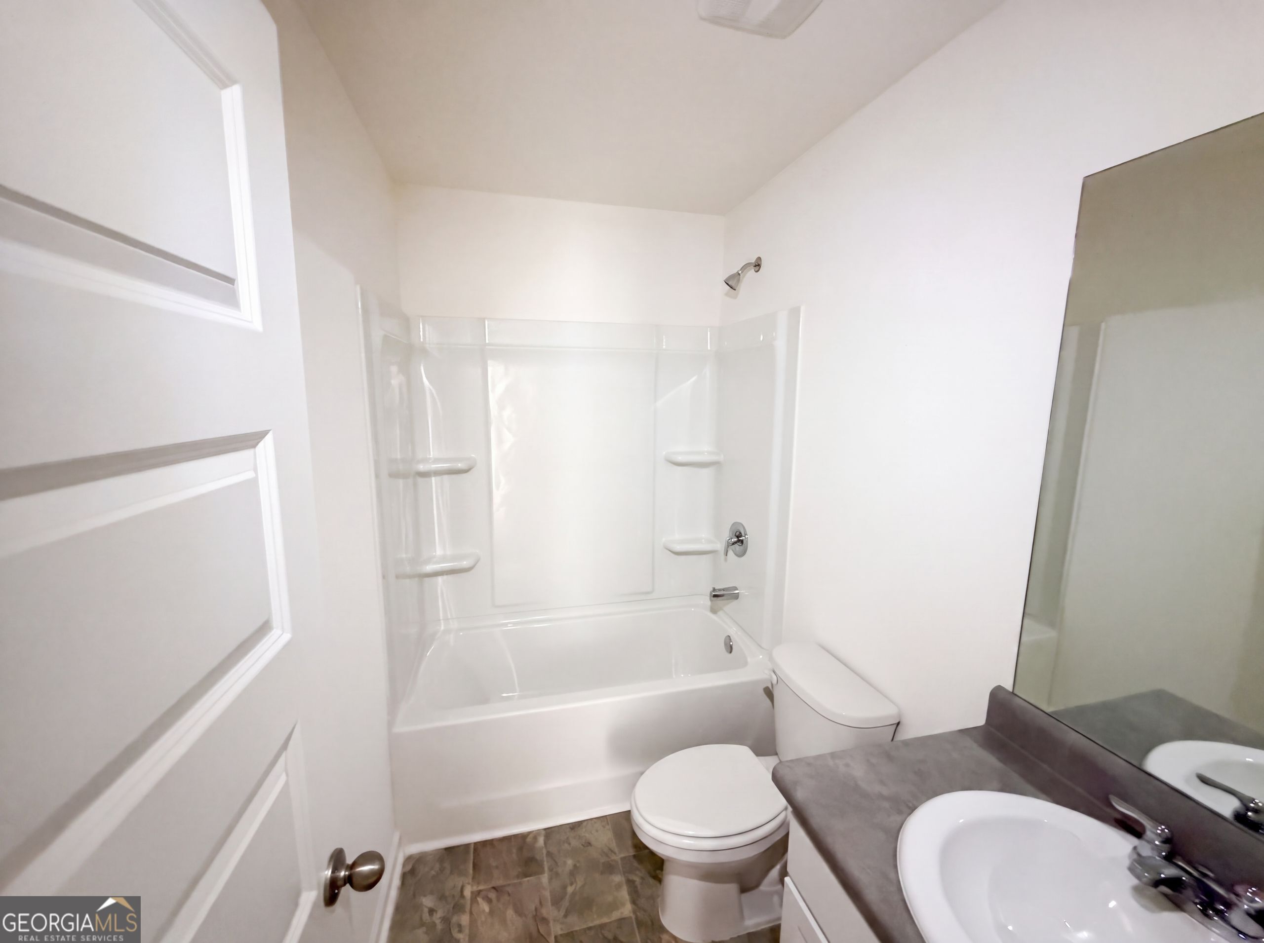 96 Silver Birch Pass Property Photo 10