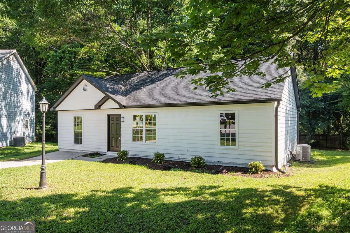 245 Antebellum Circle Property Photo 3