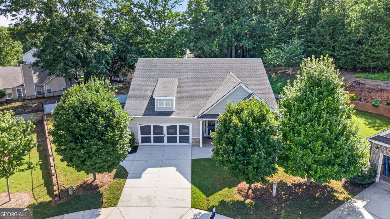 835 Ideal Place Property Photo 1