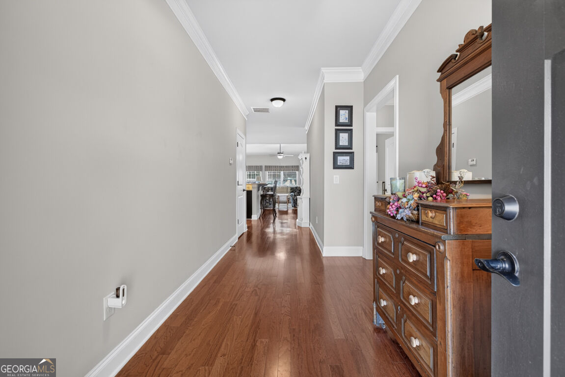 835 Ideal Place Property Photo 6