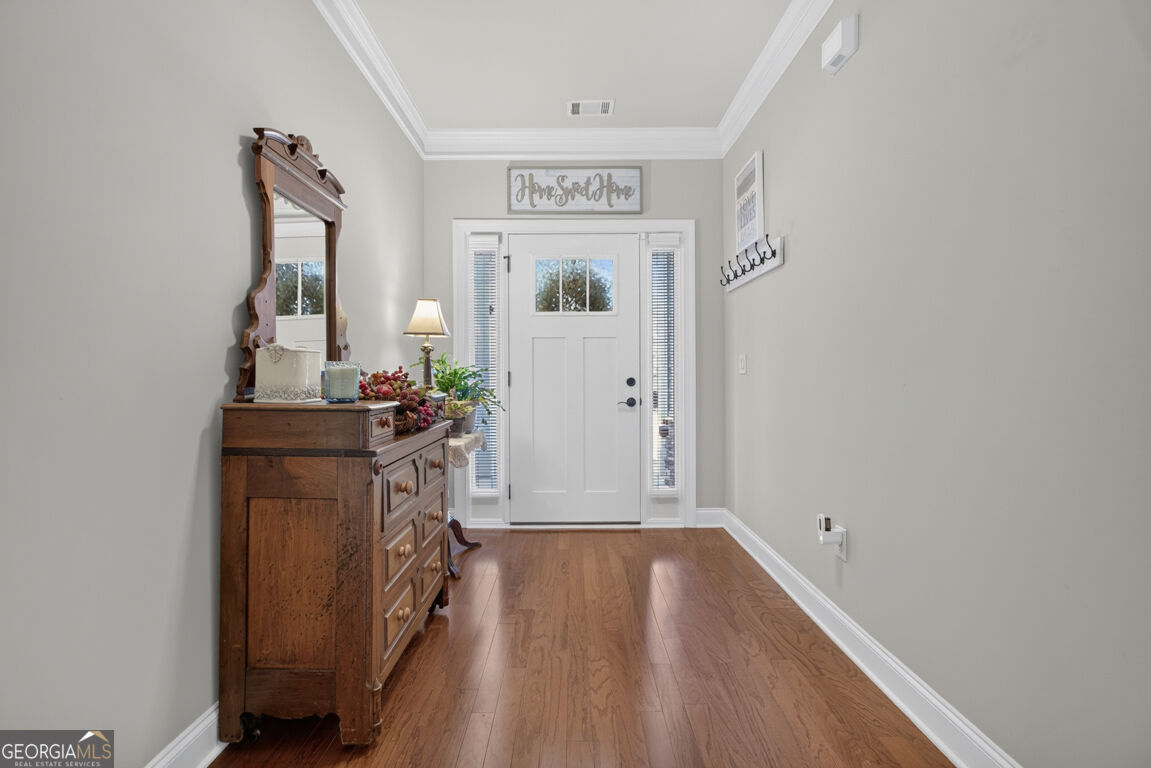 835 Ideal Place Property Photo 7