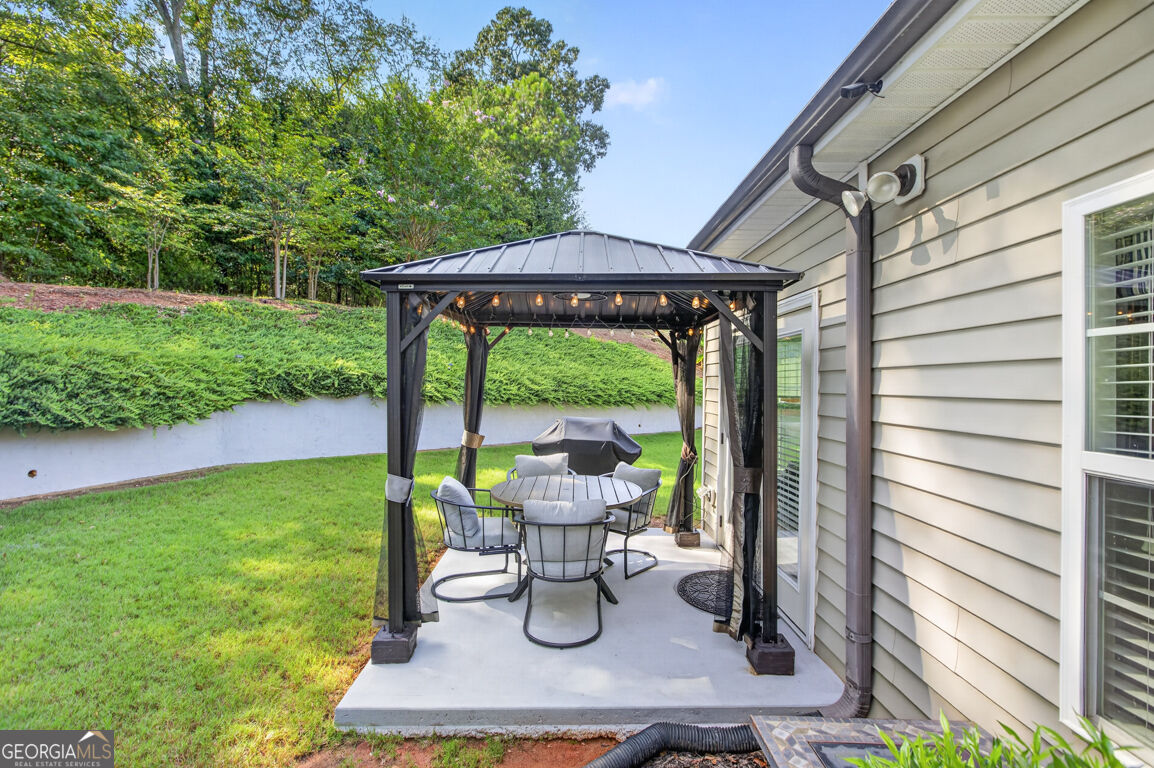 835 Ideal Place Property Photo 34