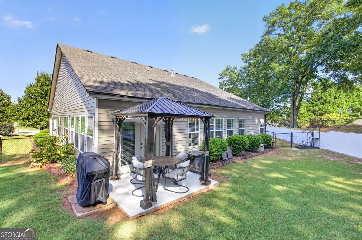 835 Ideal Place Property Photo 35
