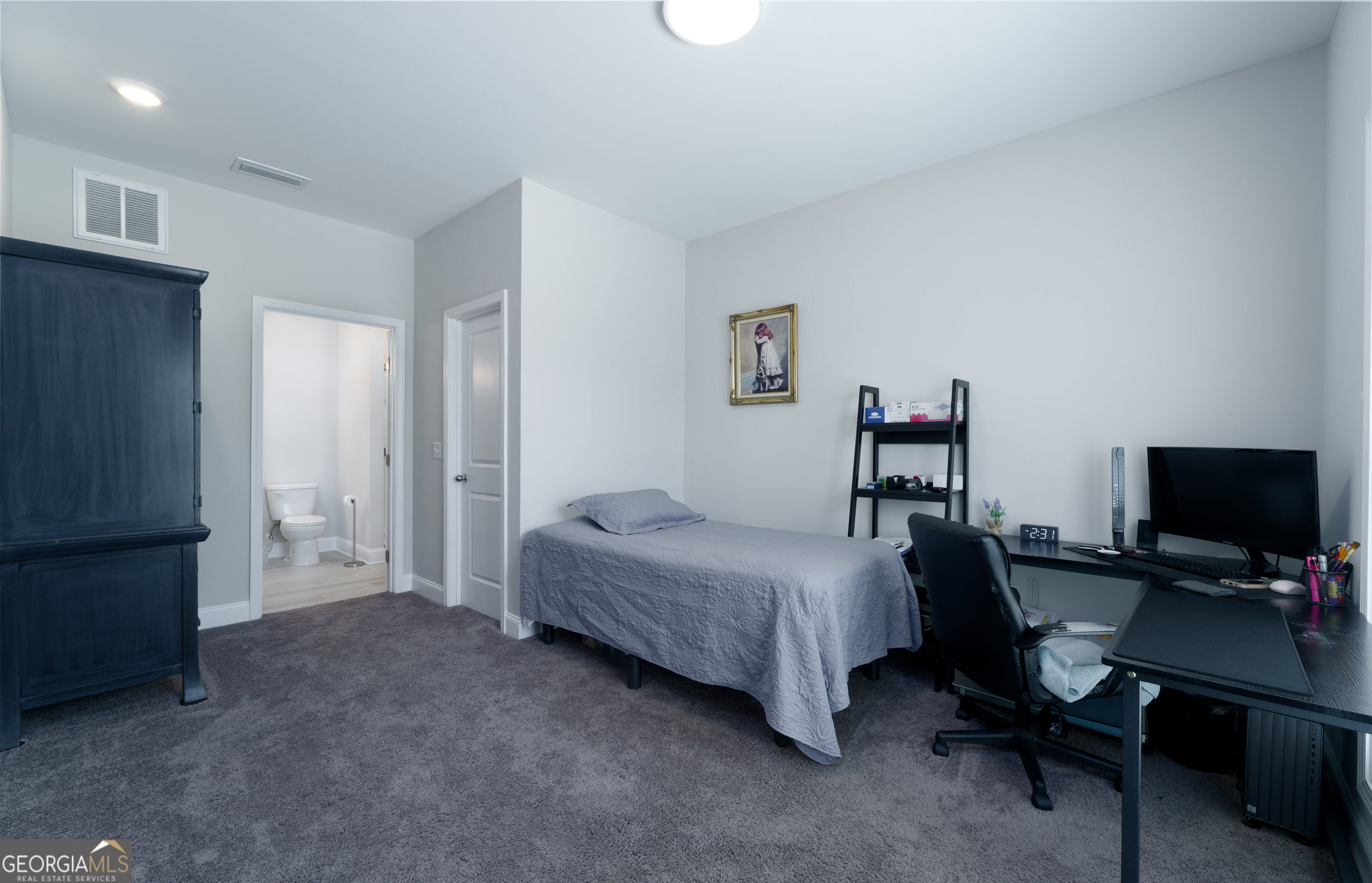 143 Dolphin Drive Property Photo 10