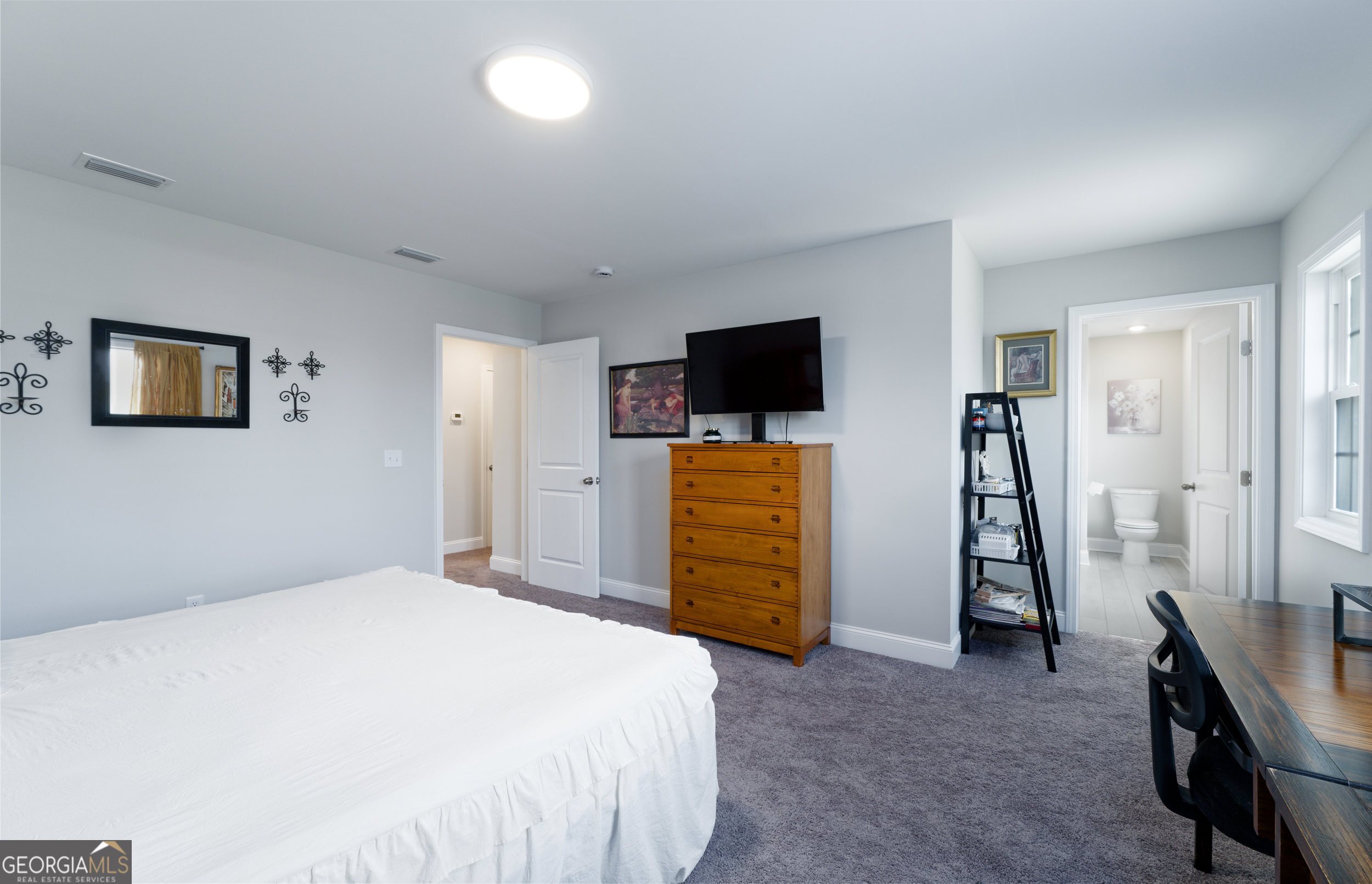 143 Dolphin Drive Property Photo 18