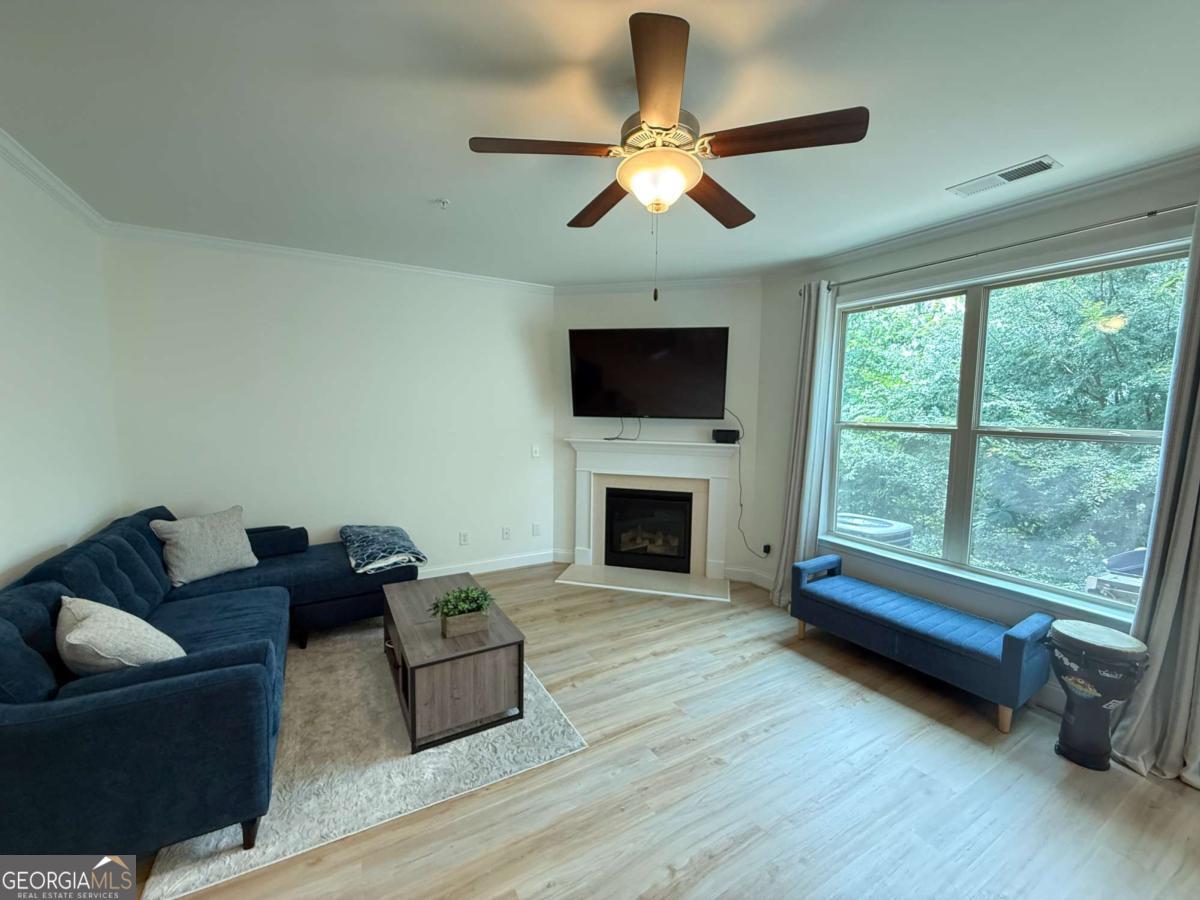 379 Cherryhill Lane Property Photo 8
