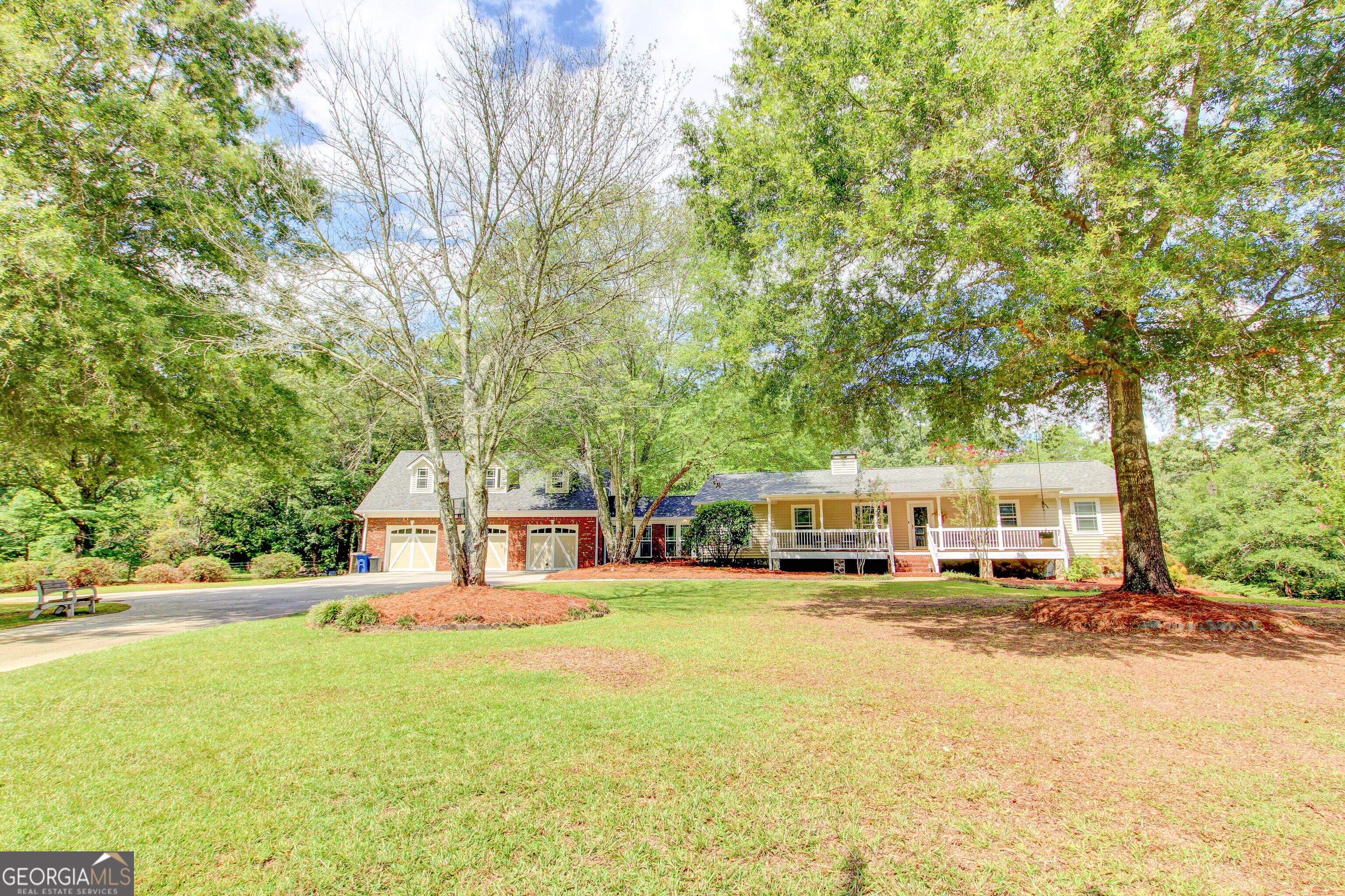 3861 Post Road Property Photo 3