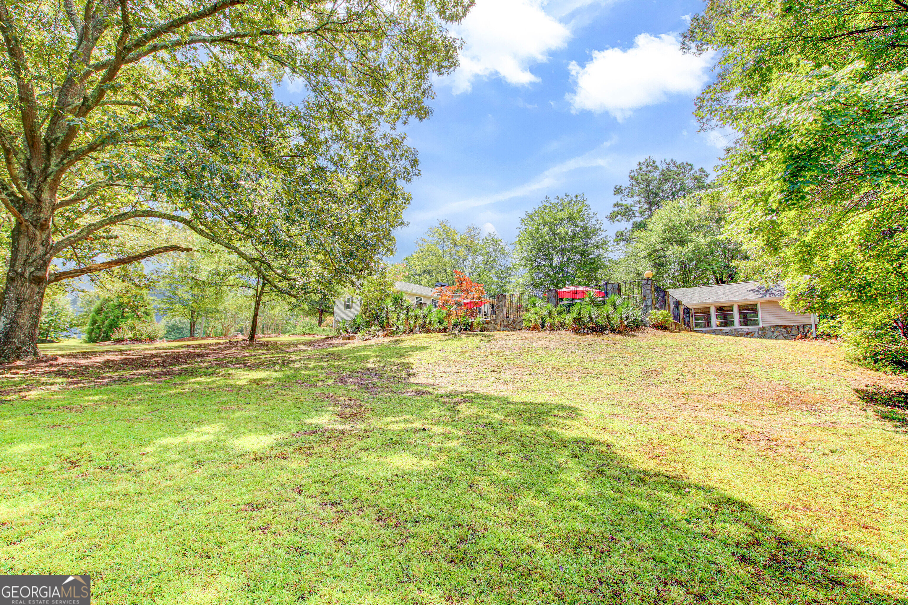 3861 Post Road Property Photo 8