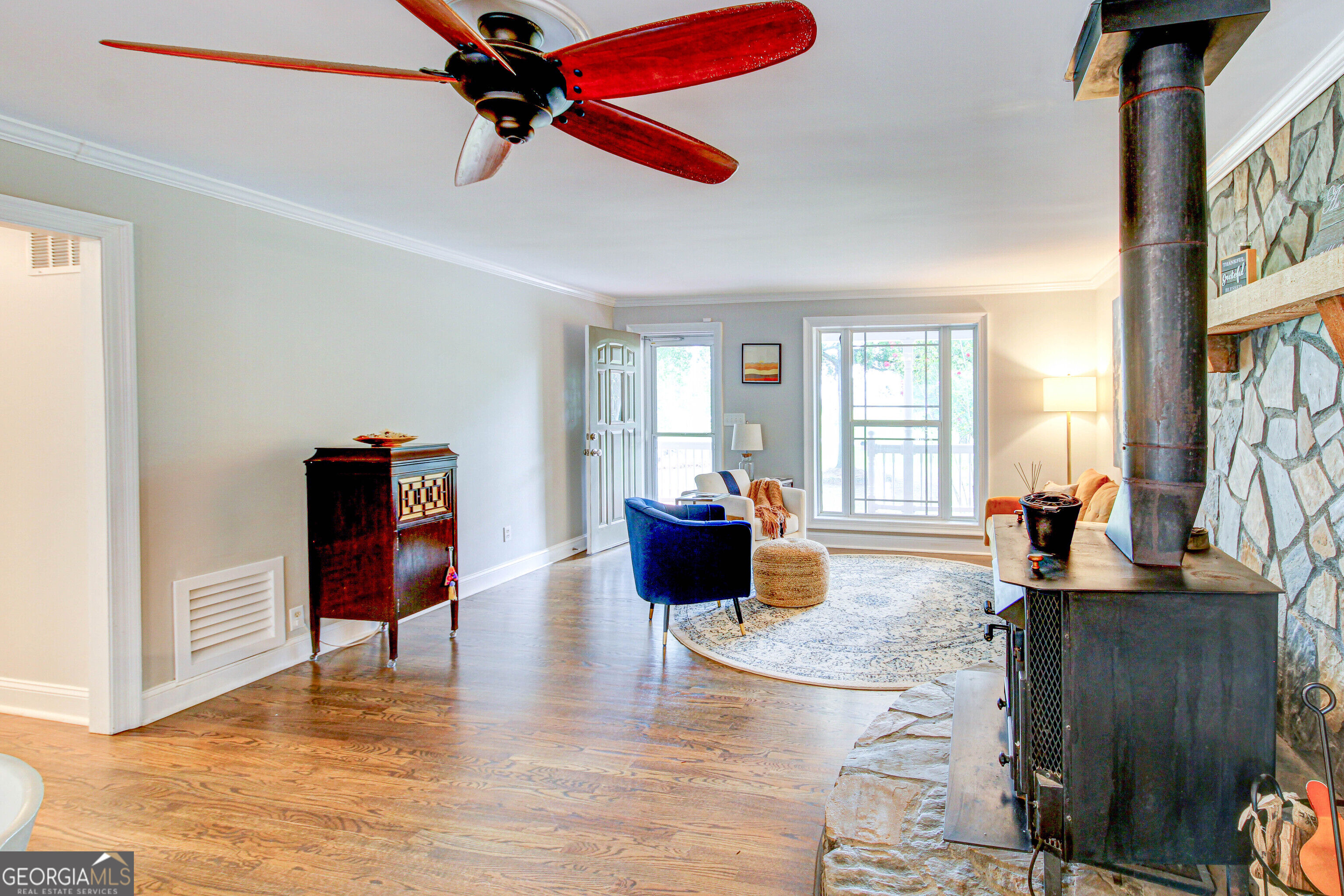 3861 Post Road Property Photo 32
