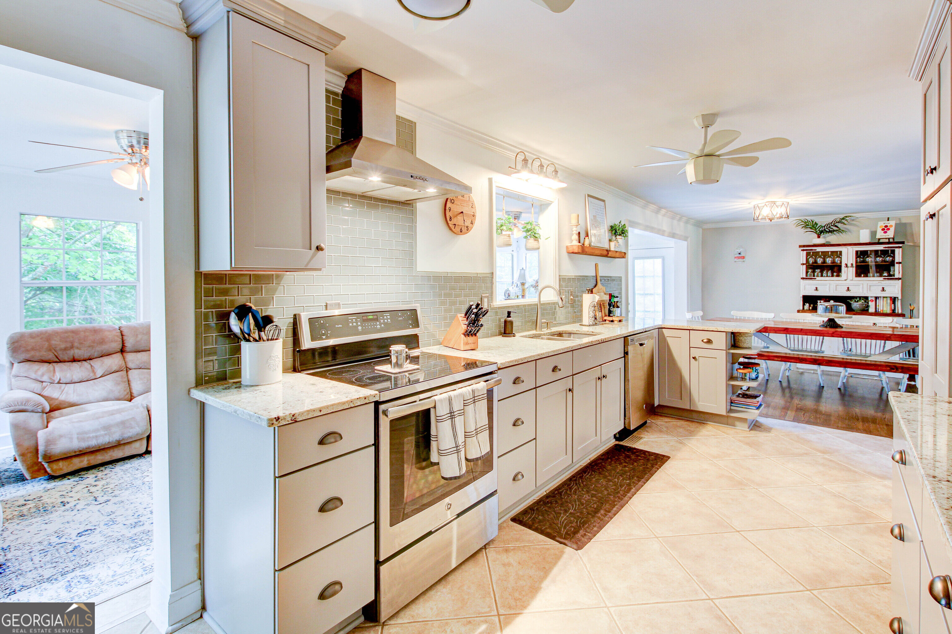 3861 Post Road Property Photo 44