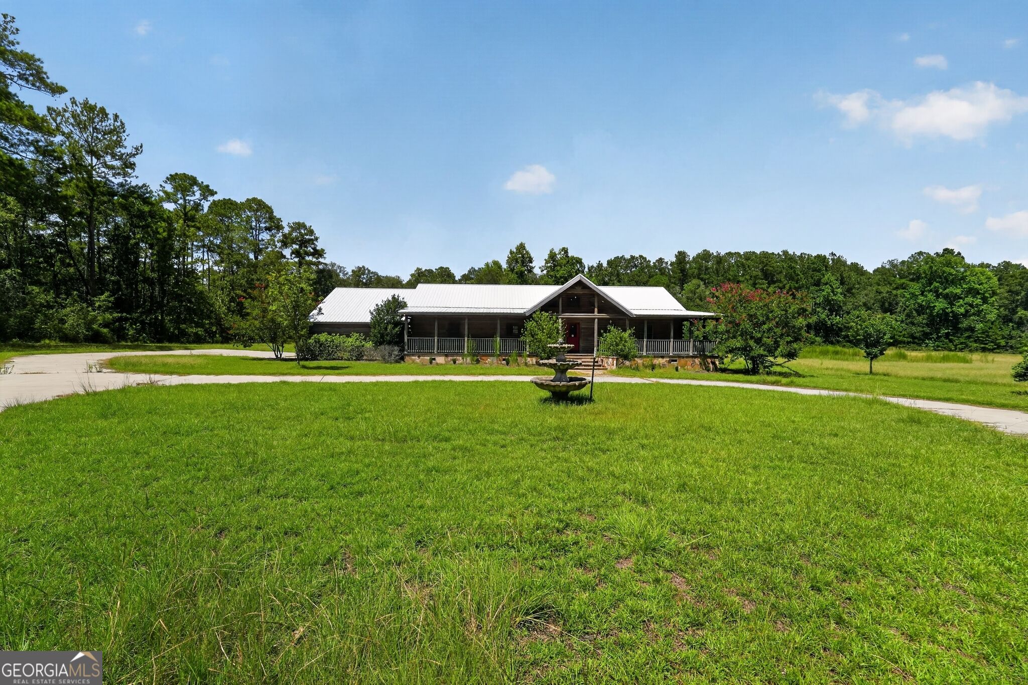 1293 Pine Ridge Drive Property Photo 3
